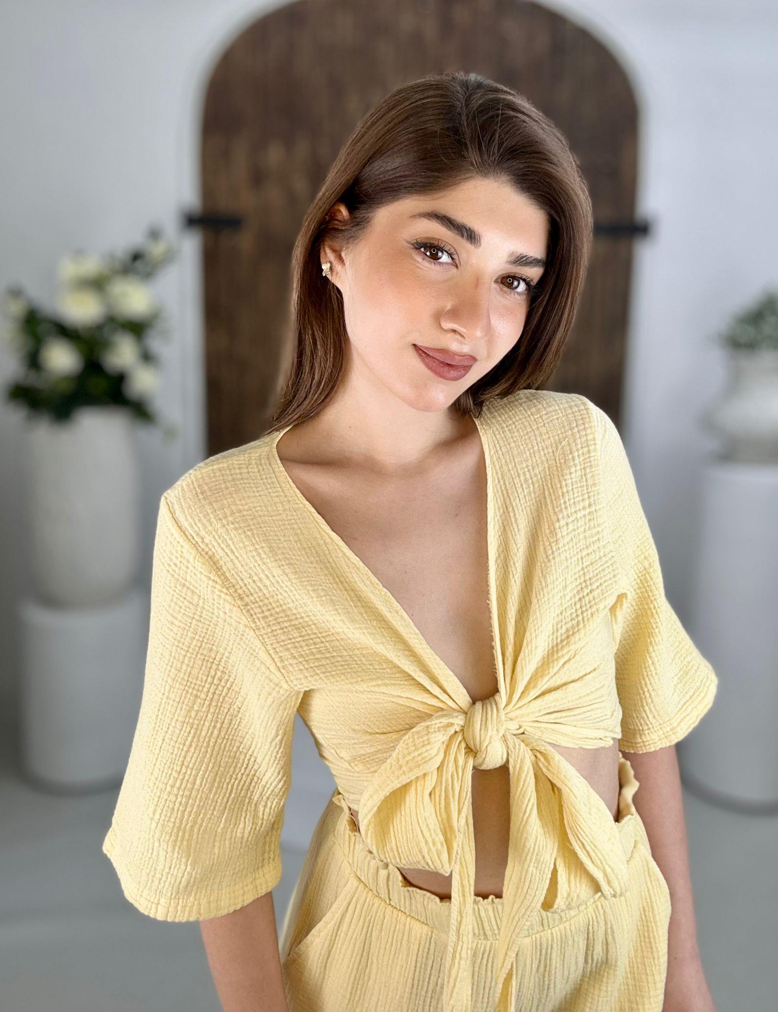 Müslin Kumaş Bağlama Detaylı Bluz