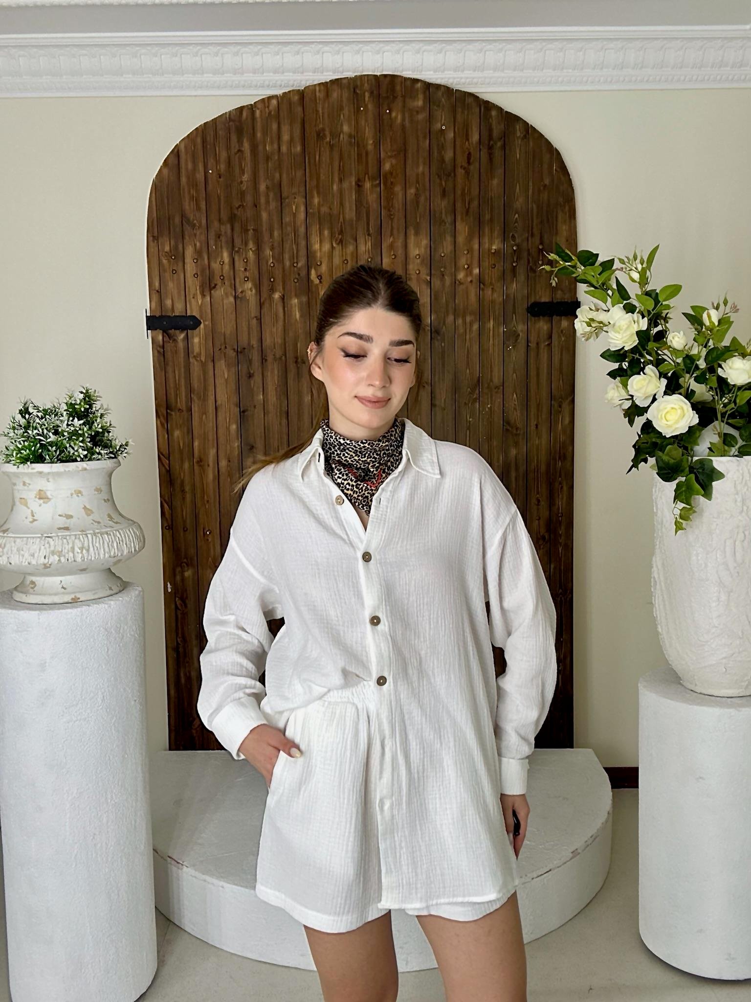 Müslin Kumaş Oversize Kalıp Uzun Kollu Gömlek ve Şort İkili Takım Beyaz