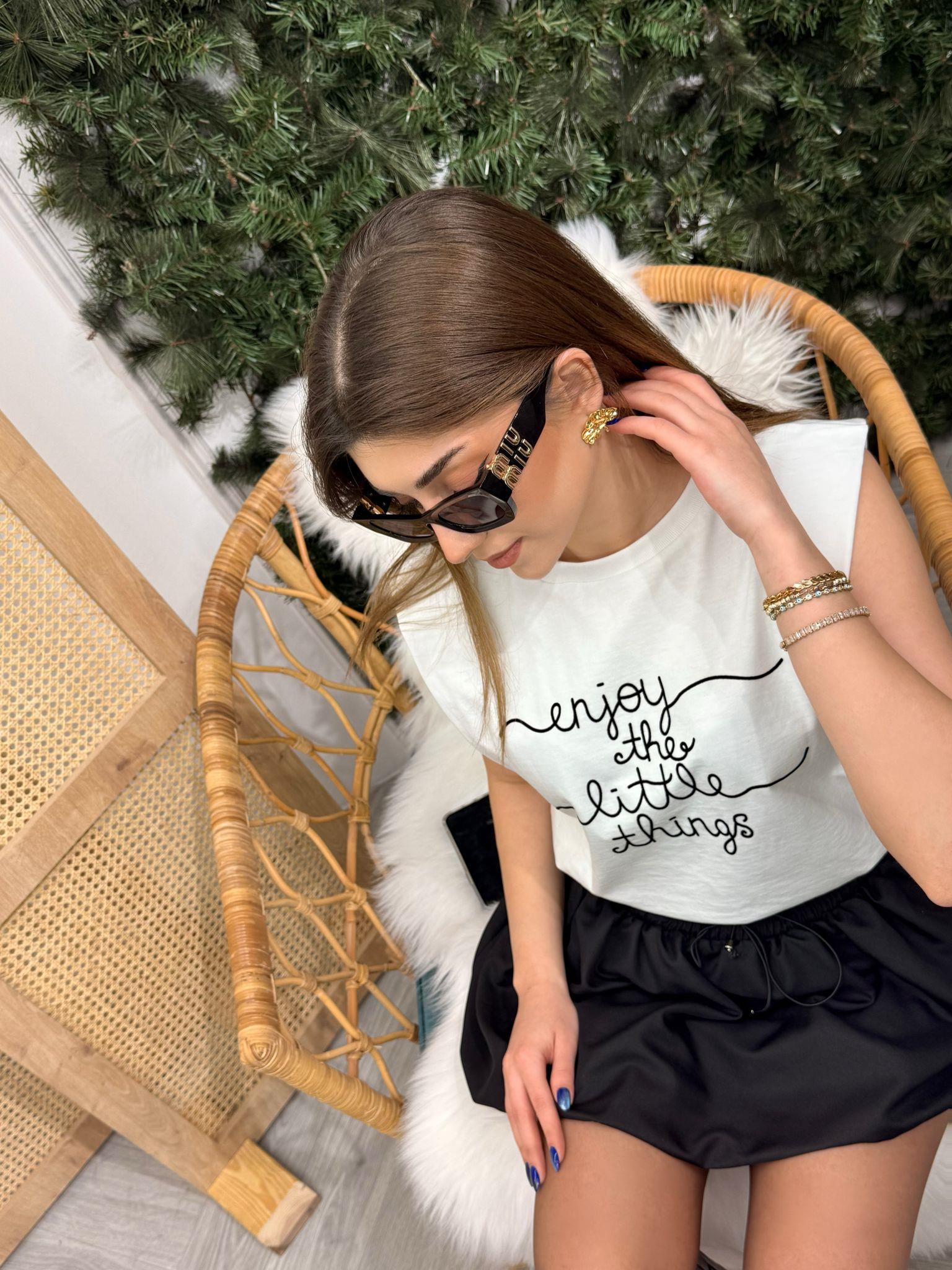 Nakış Detaylı T Kol Tshirt