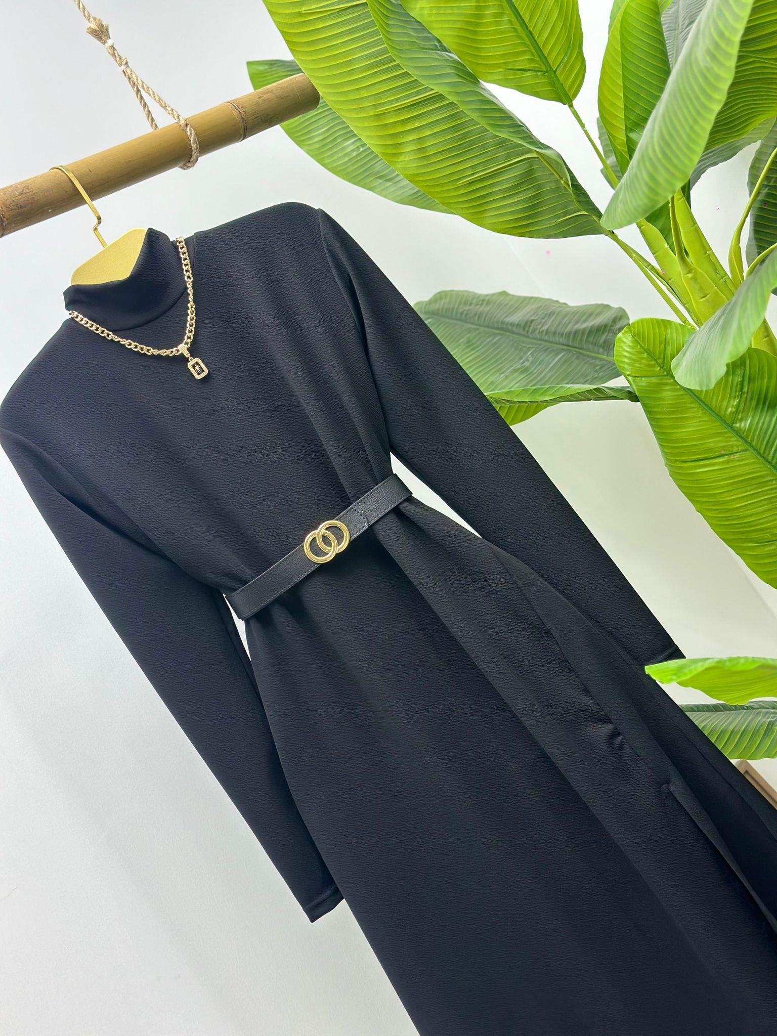 Örme Crep Kumaş Balıkçı Yaka Derin Yırtmaçlı Midi Boy Elbise 