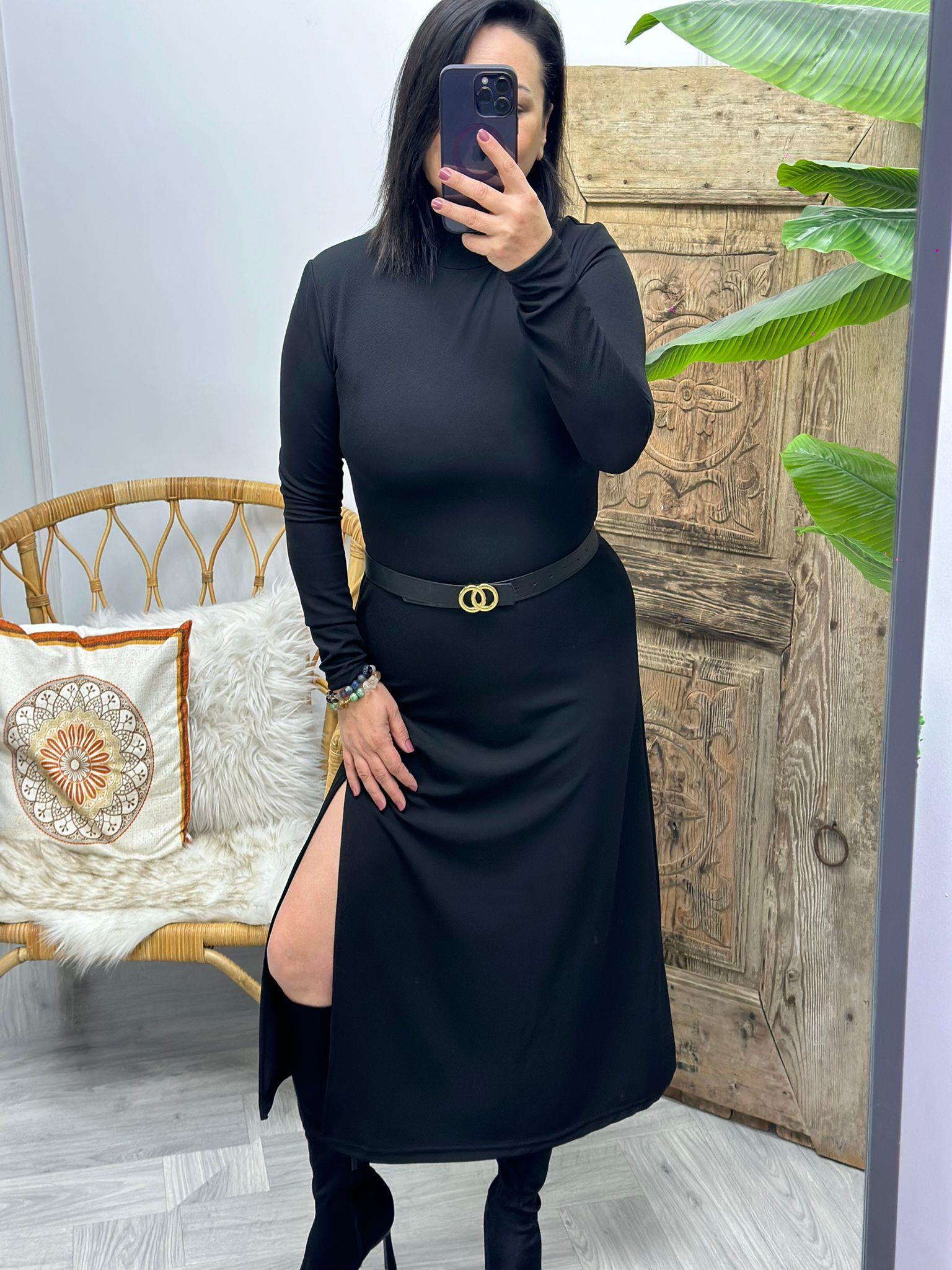 Örme Crep Kumaş Balıkçı Yaka Derin Yırtmaçlı Midi Boy Elbise 