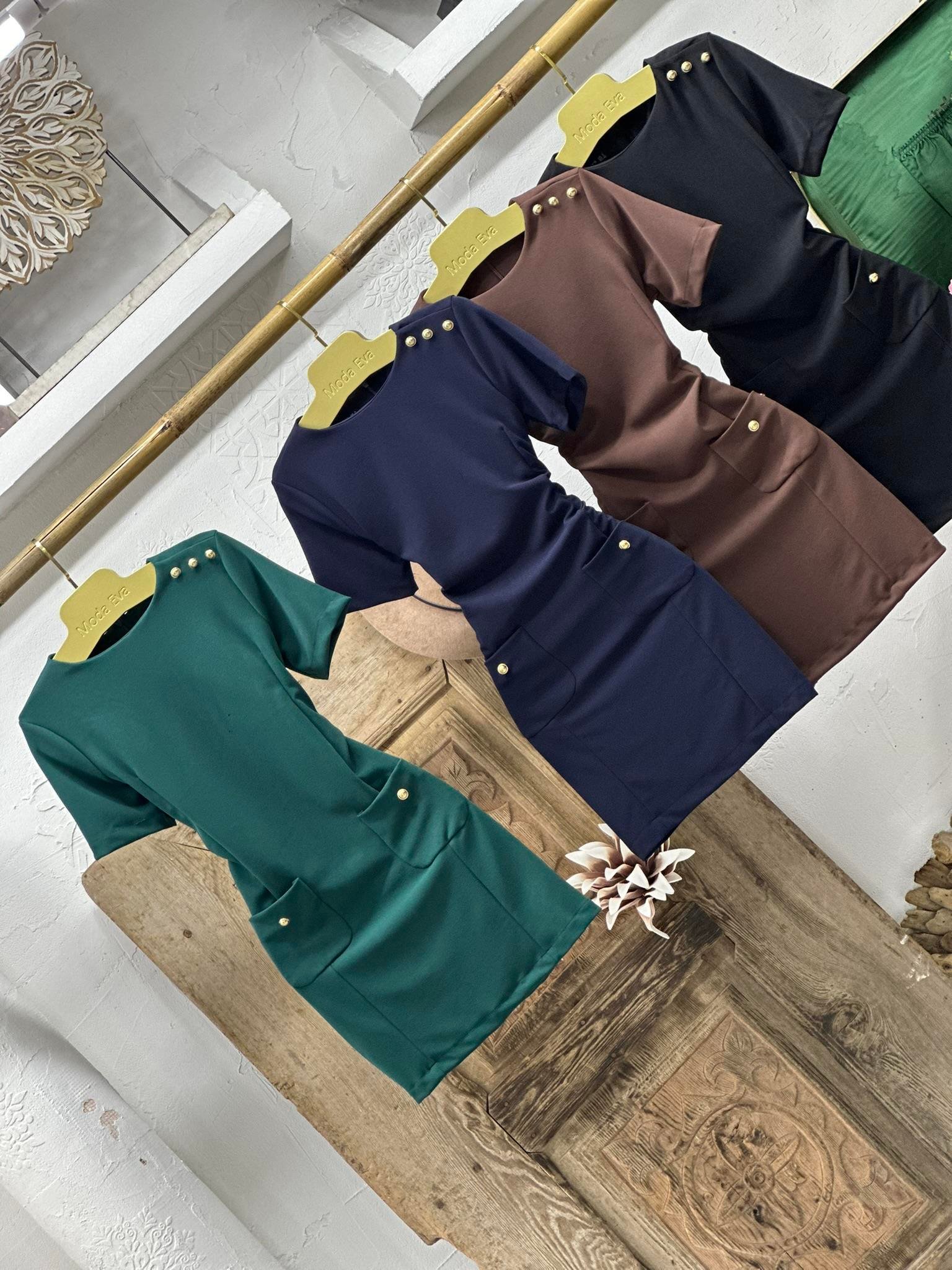 Örme Crep Kumaş Metal Düğme Detaylı Yeşil Elbise