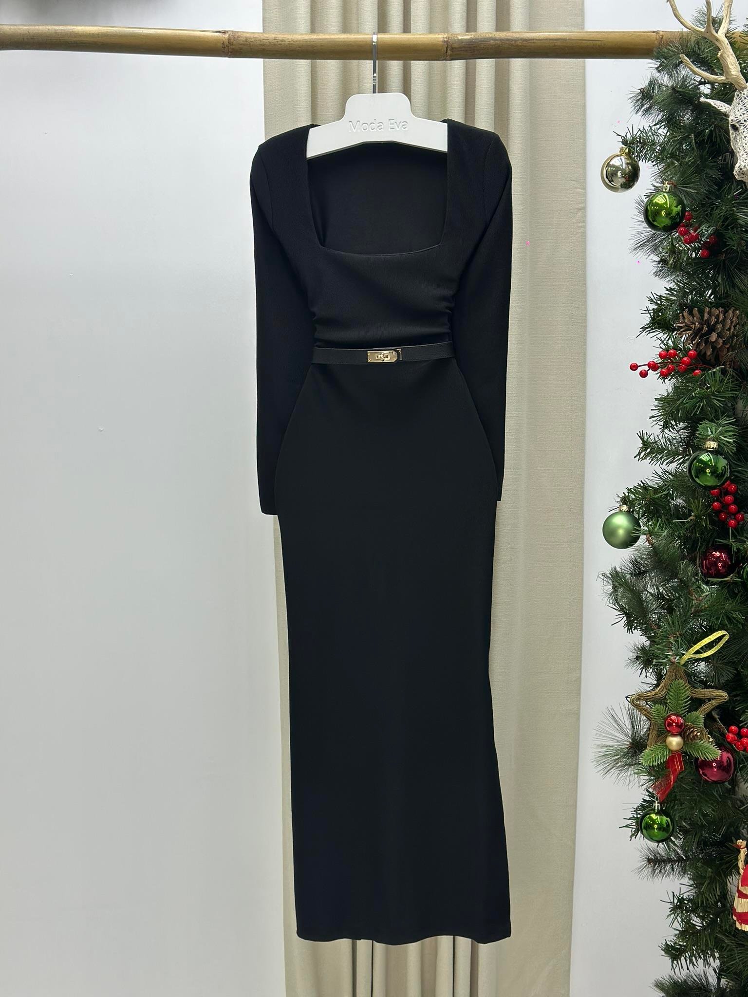 Ottoman Kumaş Kare Yaka Yan Yırtmaçlı Uzun Siyah Elbise