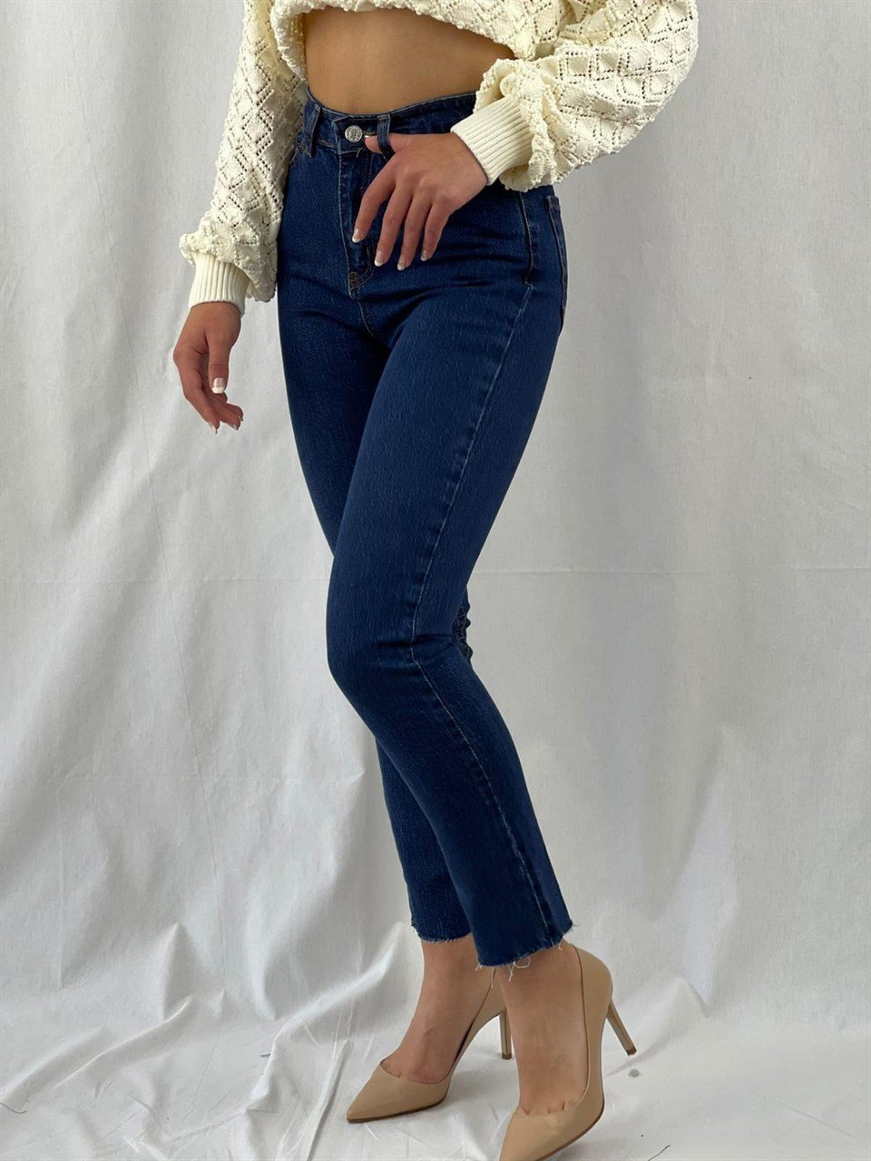 Paçası Kesik Likralı Mom Jean