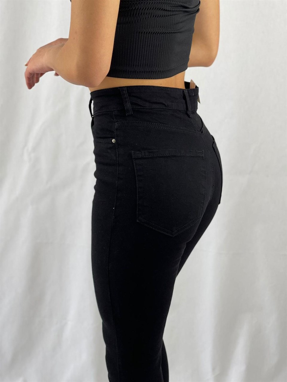 Paçası Kesik Likralı Mom Jean