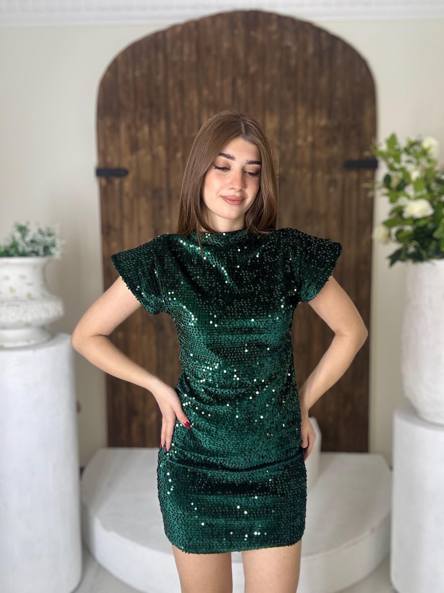 Payet Kumaş Düşük Kol Likralı Tasarım Elbise Yeşil