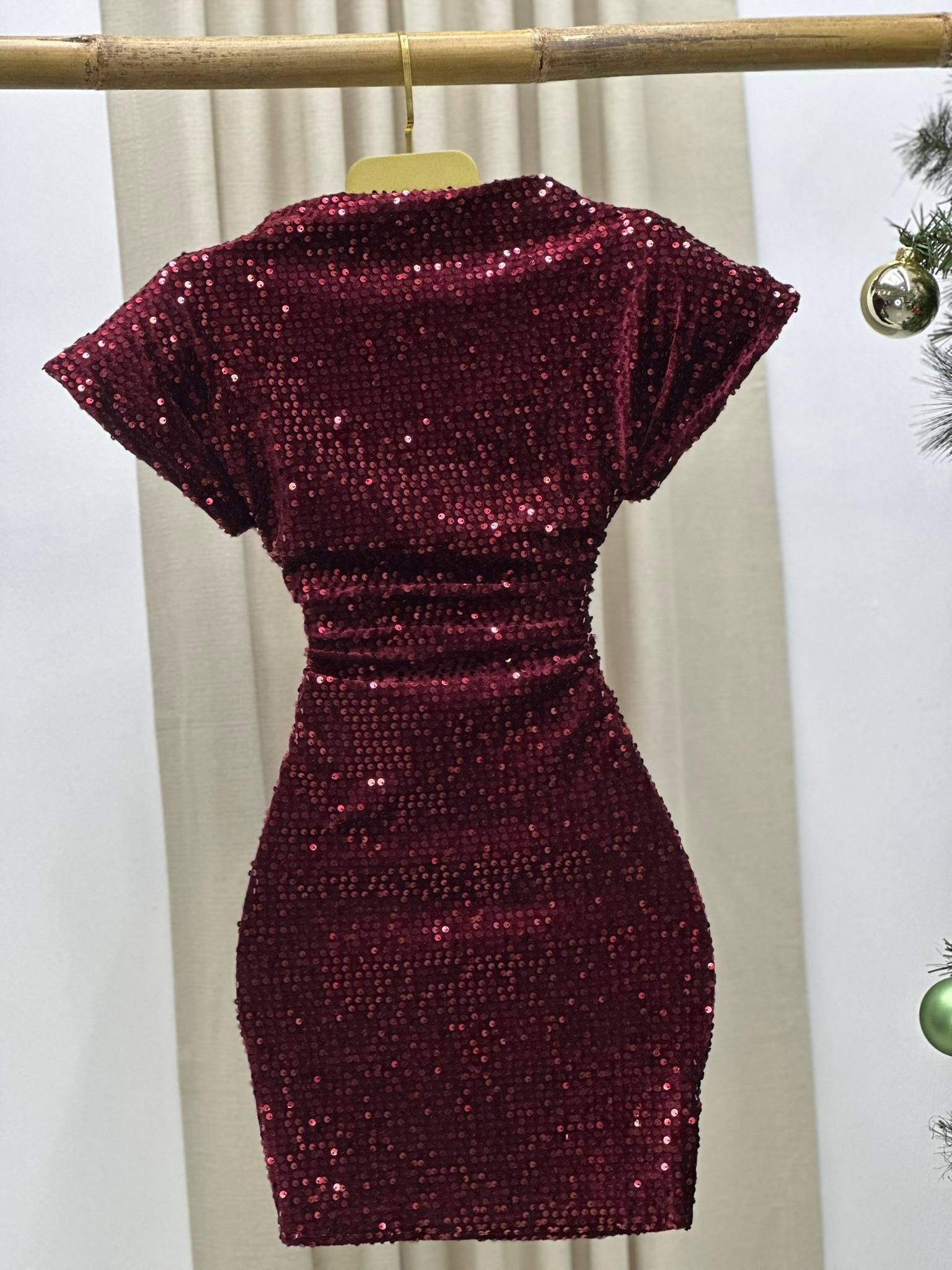 Payet Kumaş Düşük Kol Likralı Tasarım Elbise Bordo