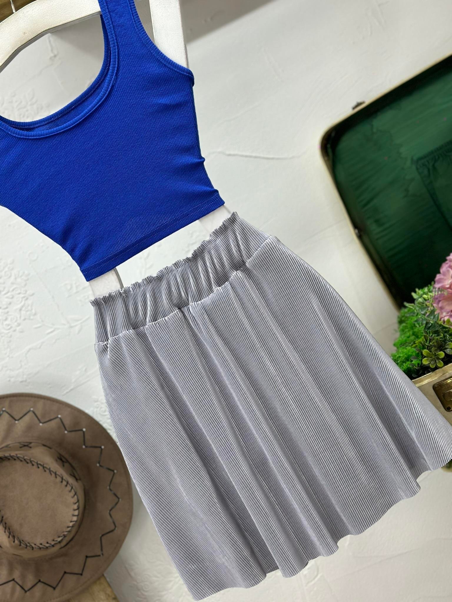 Pliseli Kumaş Asimetrik Kesim İçi Şort Astarlı Etek (Kemer Dahil Değildir)