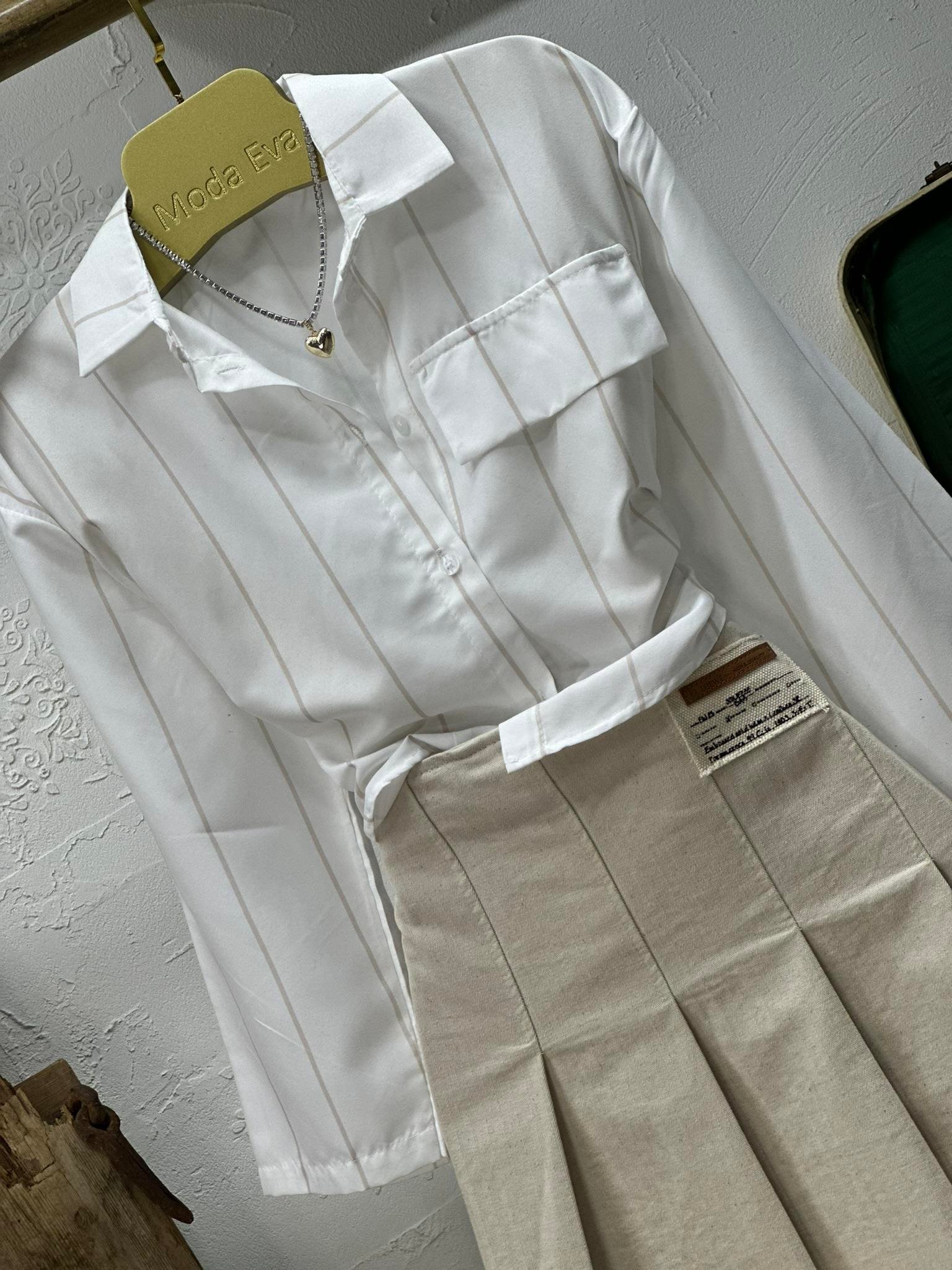 Poplin Kumaş Çizgi Desen Süs Cepli Gömlek 