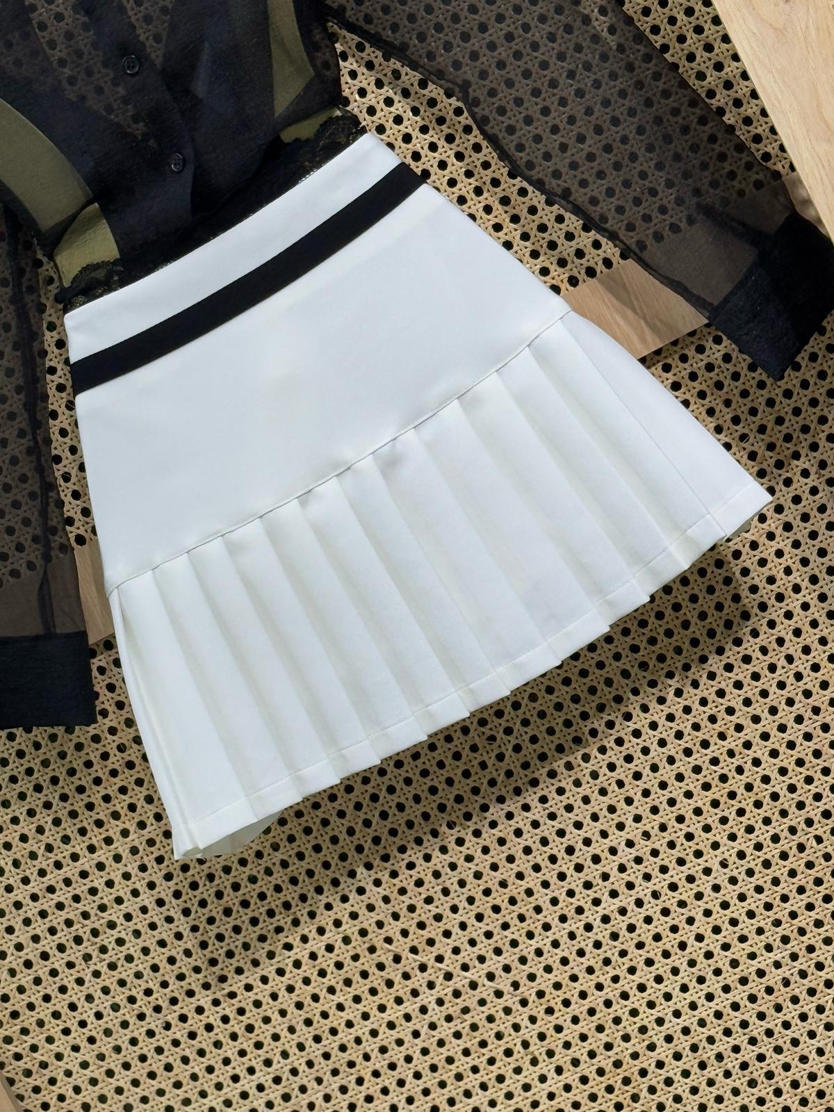 Premium Seri Beli Dantel Detaylı İçi Şort Astarlı Beyaz Pileli Etek