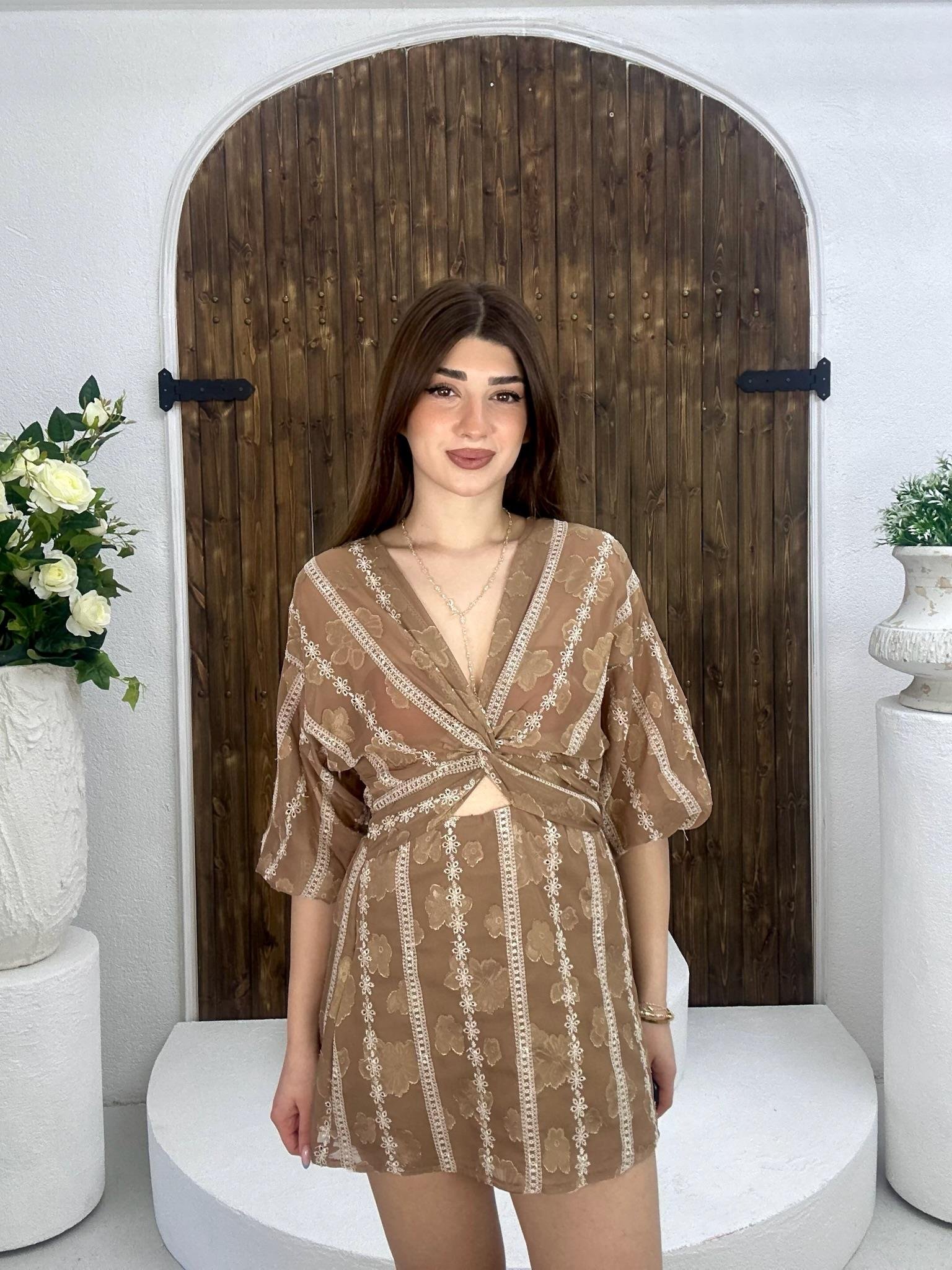 Premium Seri Nakış Detay Bel Dekolteli Tasarım Elbise 