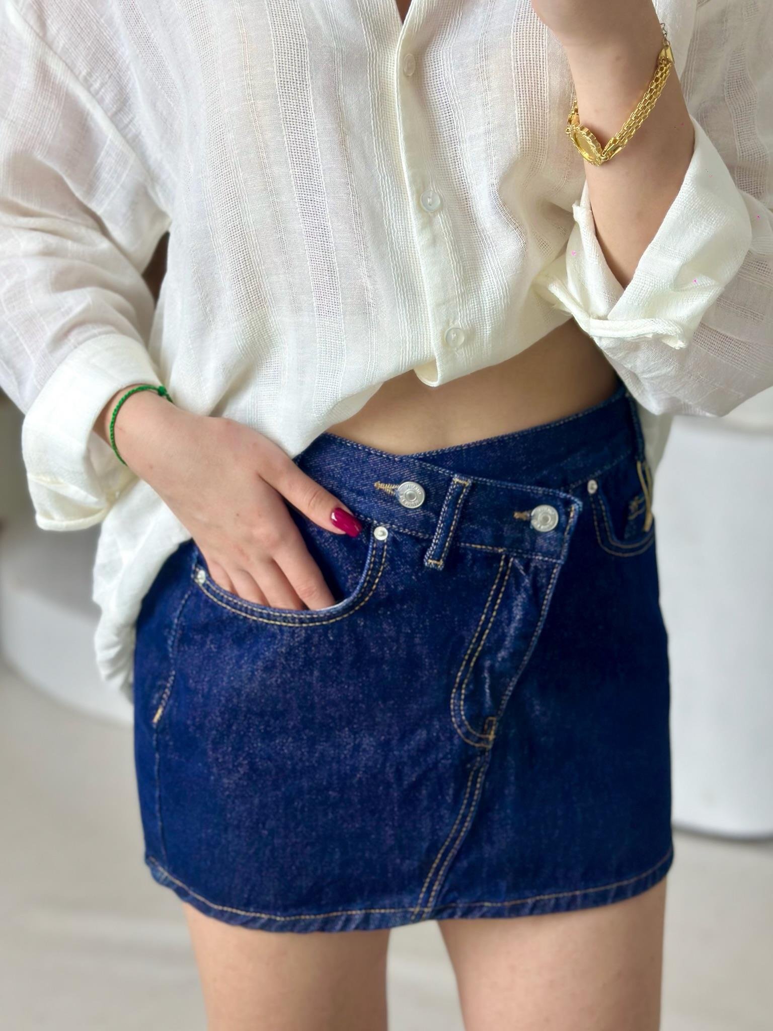 Premium Seri Transparan Detaylı Oversize İpeksi Gömlek