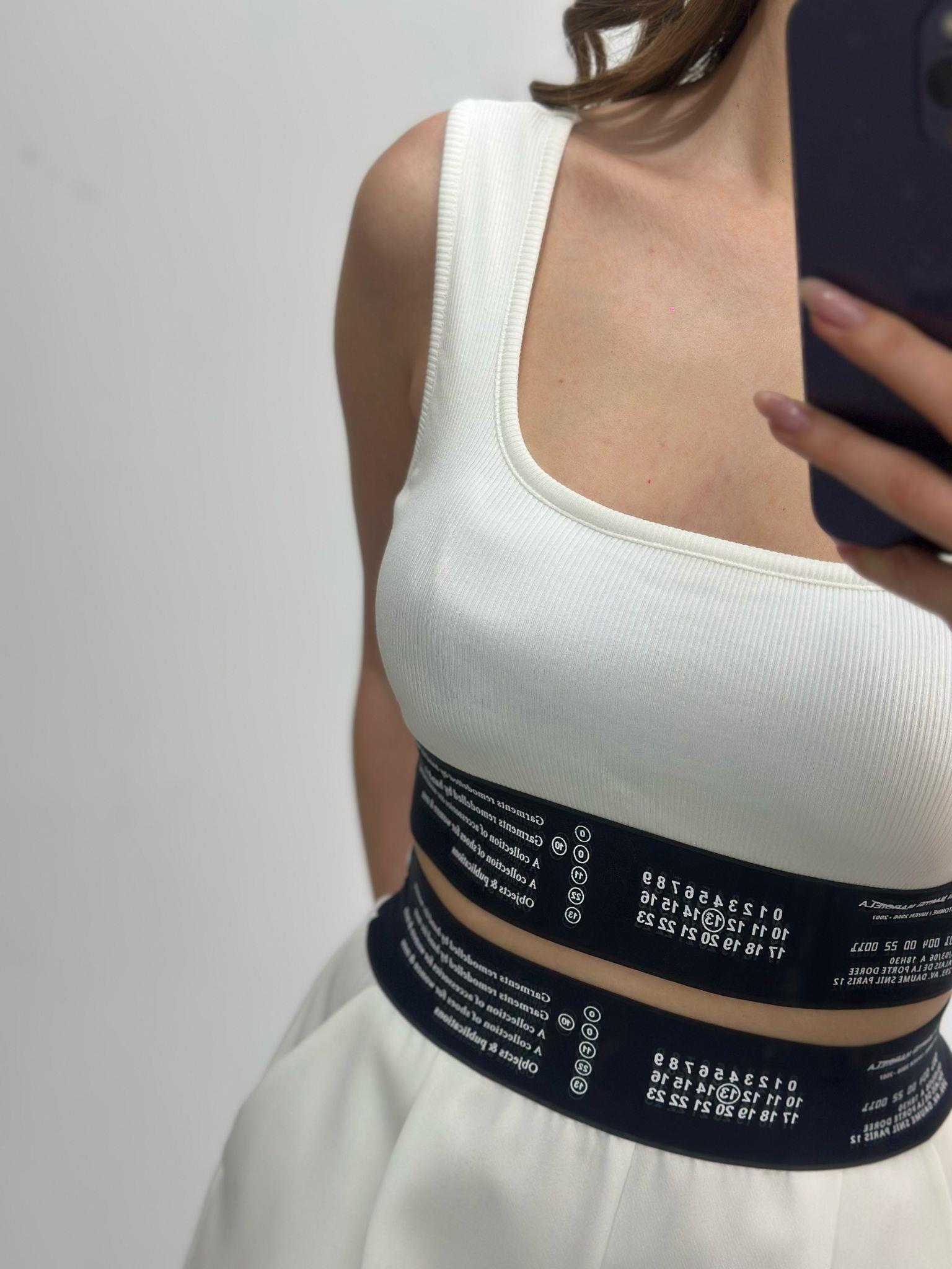 Premium Series Beli Kalın Lastikli Göğüs Dolgulu Crop Beyaz