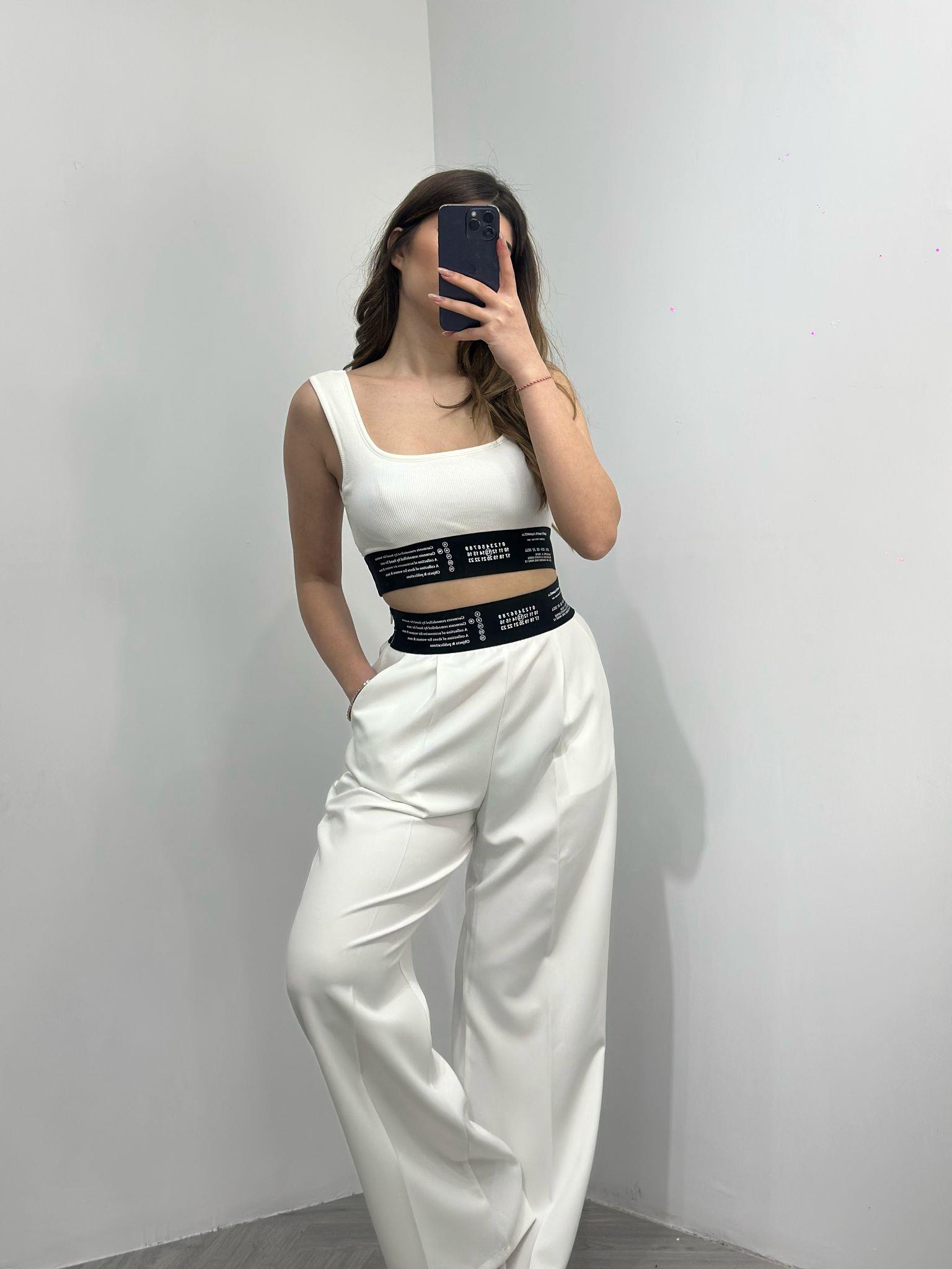 Premium Series Beli Kalın Lastikli Göğüs Dolgulu Crop Beyaz