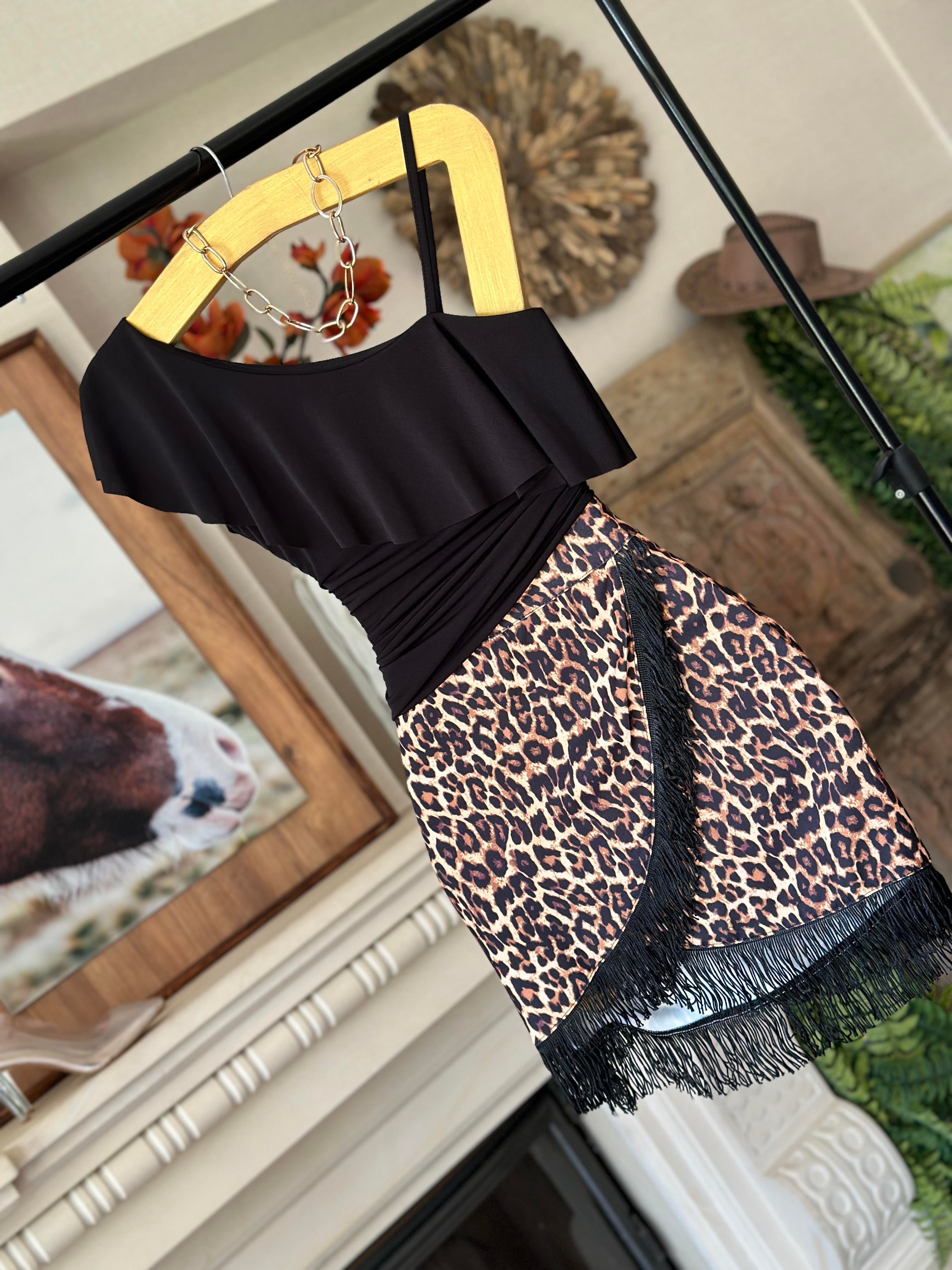 Püskül Detaylı Zarf Kesim Mini Etek