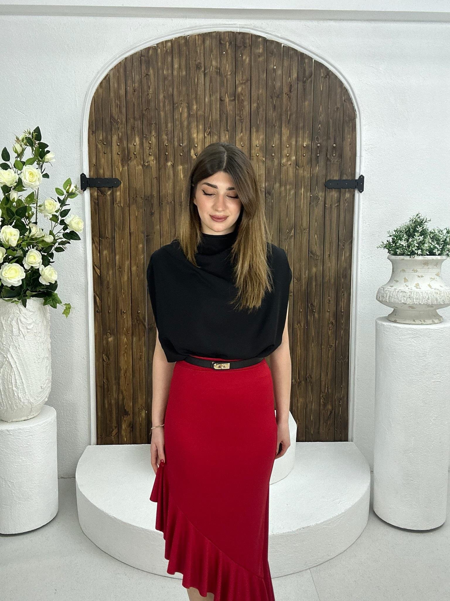 Sandy Kumaş Asimetrik Kesim Volan Detay Midi Boy Etek