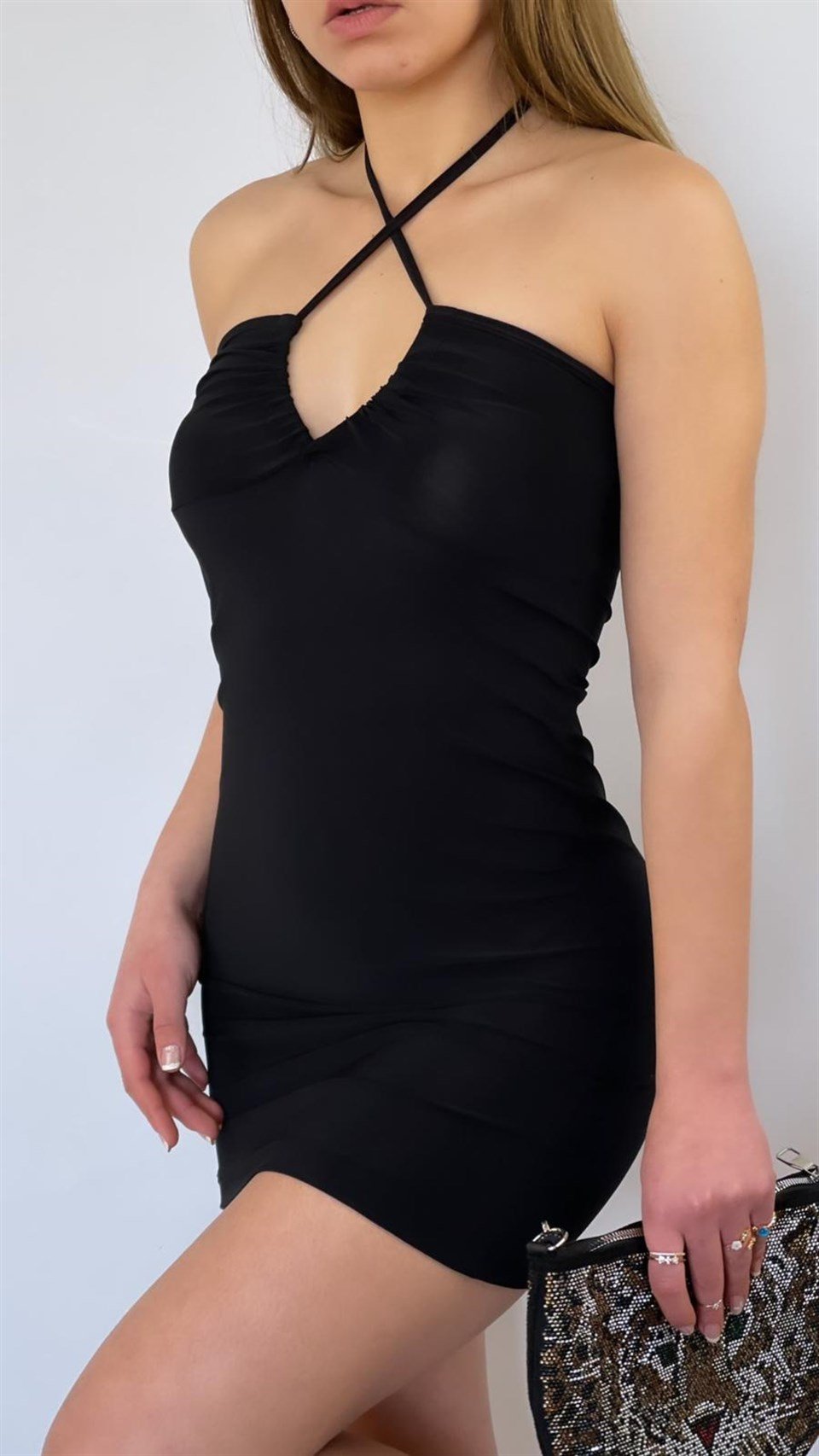 Sandy Kumaş Boyun Bağlama Detaylı Siyah Mini Elbise