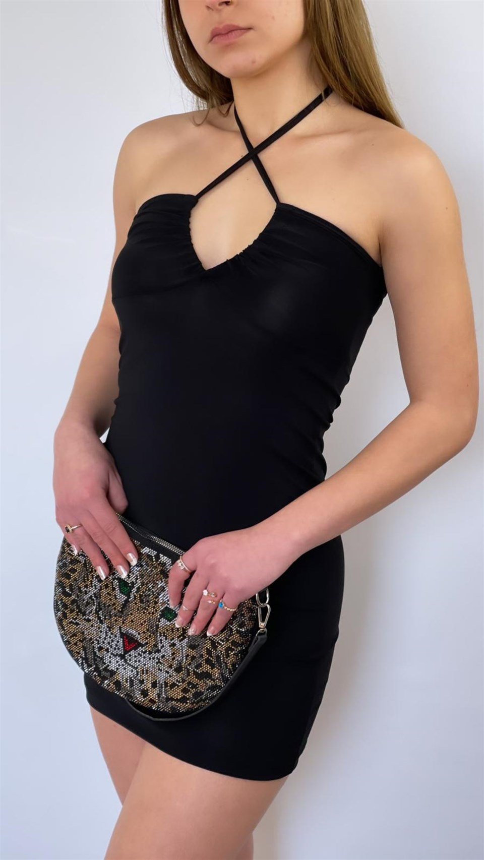 Sandy Kumaş Boyun Bağlama Detaylı Siyah Mini Elbise