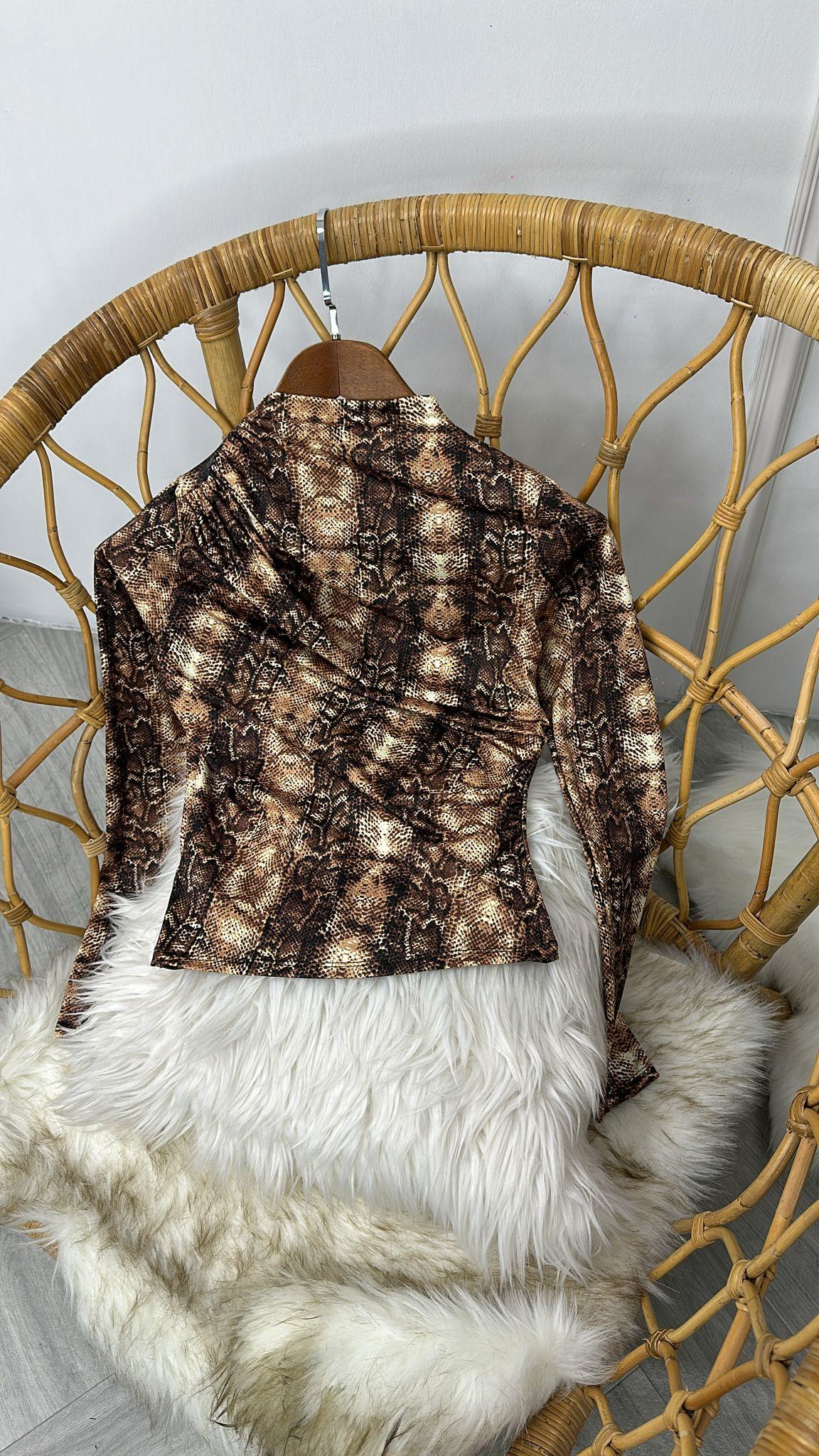 Sandy Kumaş Drapeli Snake Desen Bluz