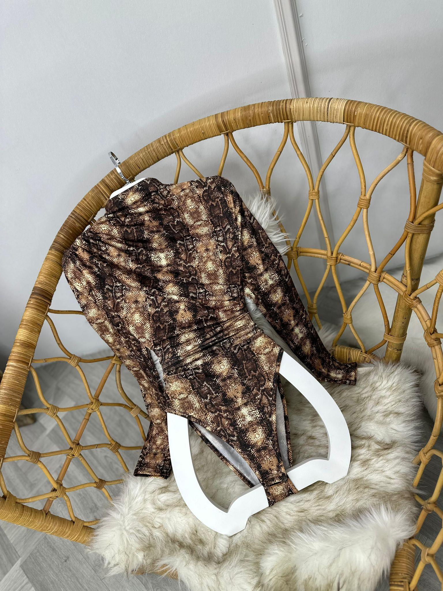 Sandy Kumaş Drapeli Snake Desen Bodysuit