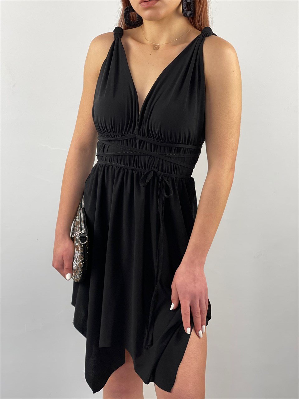 Sandy Kumaş Kalın Askılı Eteği Asimetrik Detaylı Kloş Elbise