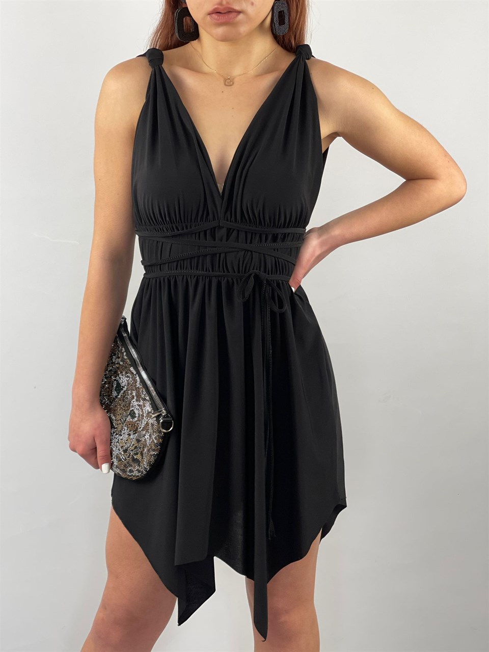 Sandy Kumaş Kalın Askılı Eteği Asimetrik Detaylı Kloş Elbise