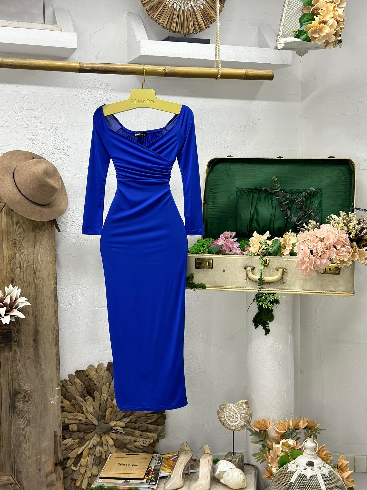 Sandy Kumaş Kalp Yaka Düşük Omuz Uzun Saks Mavi Elbise