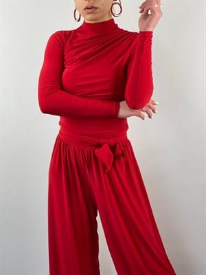 Sandy Kumaş Omuz Drapeli Tasarım Bluz 