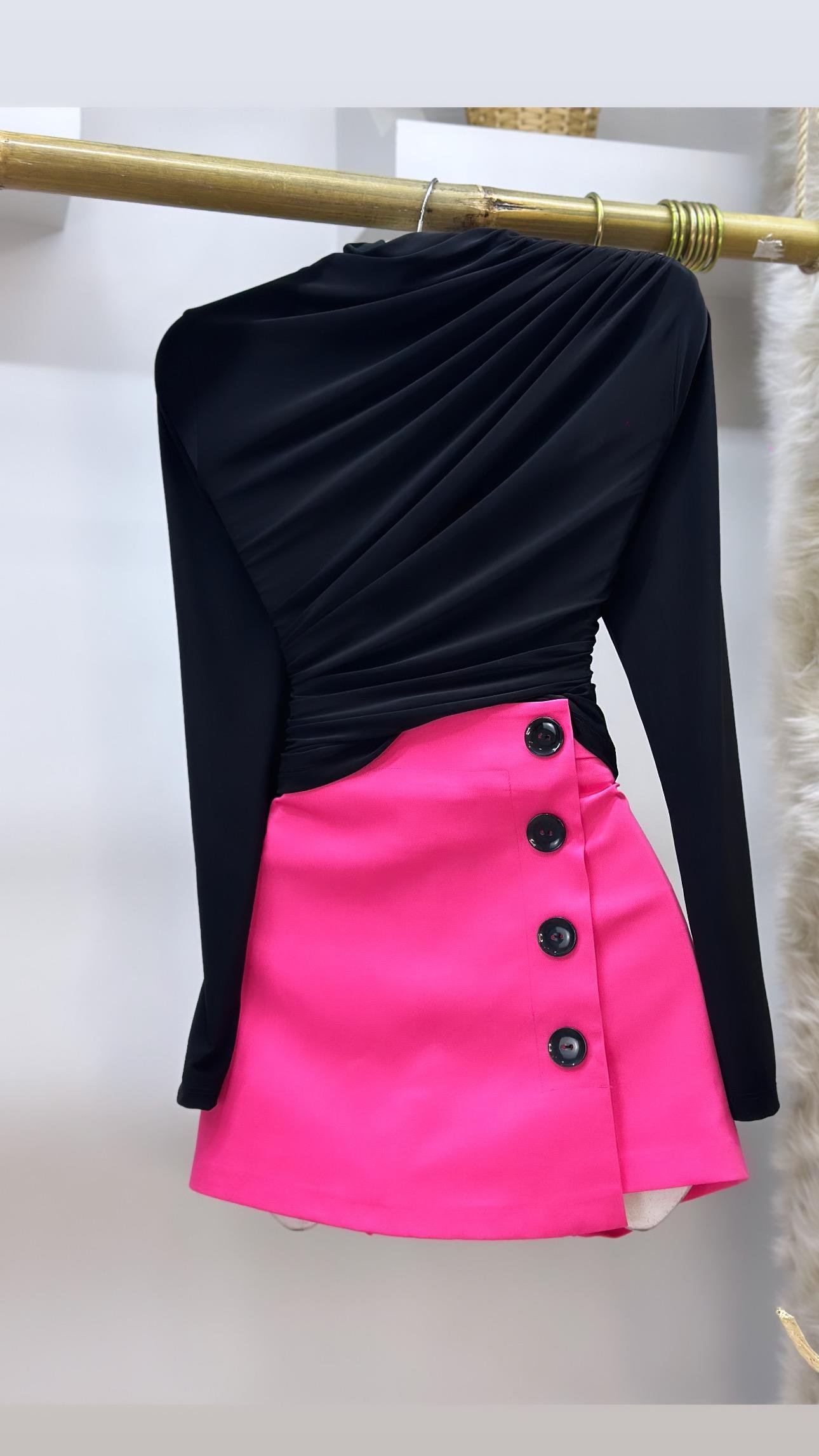 Sandy Kumaş Omuz Drapeli Tasarım Bluz 