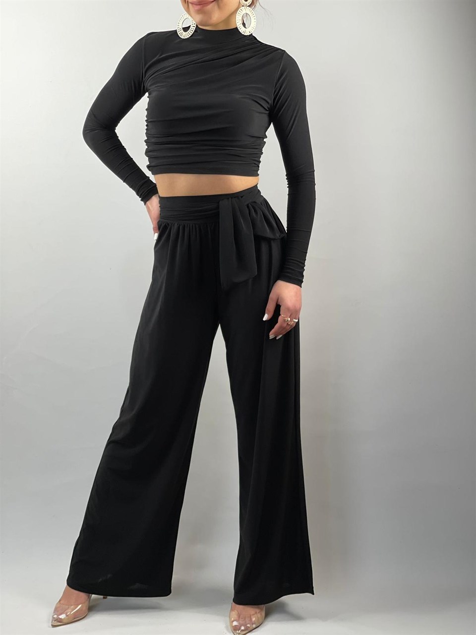 Sandy Kumaş Rahat Kalıp Kuşak Detaylı Pantolon