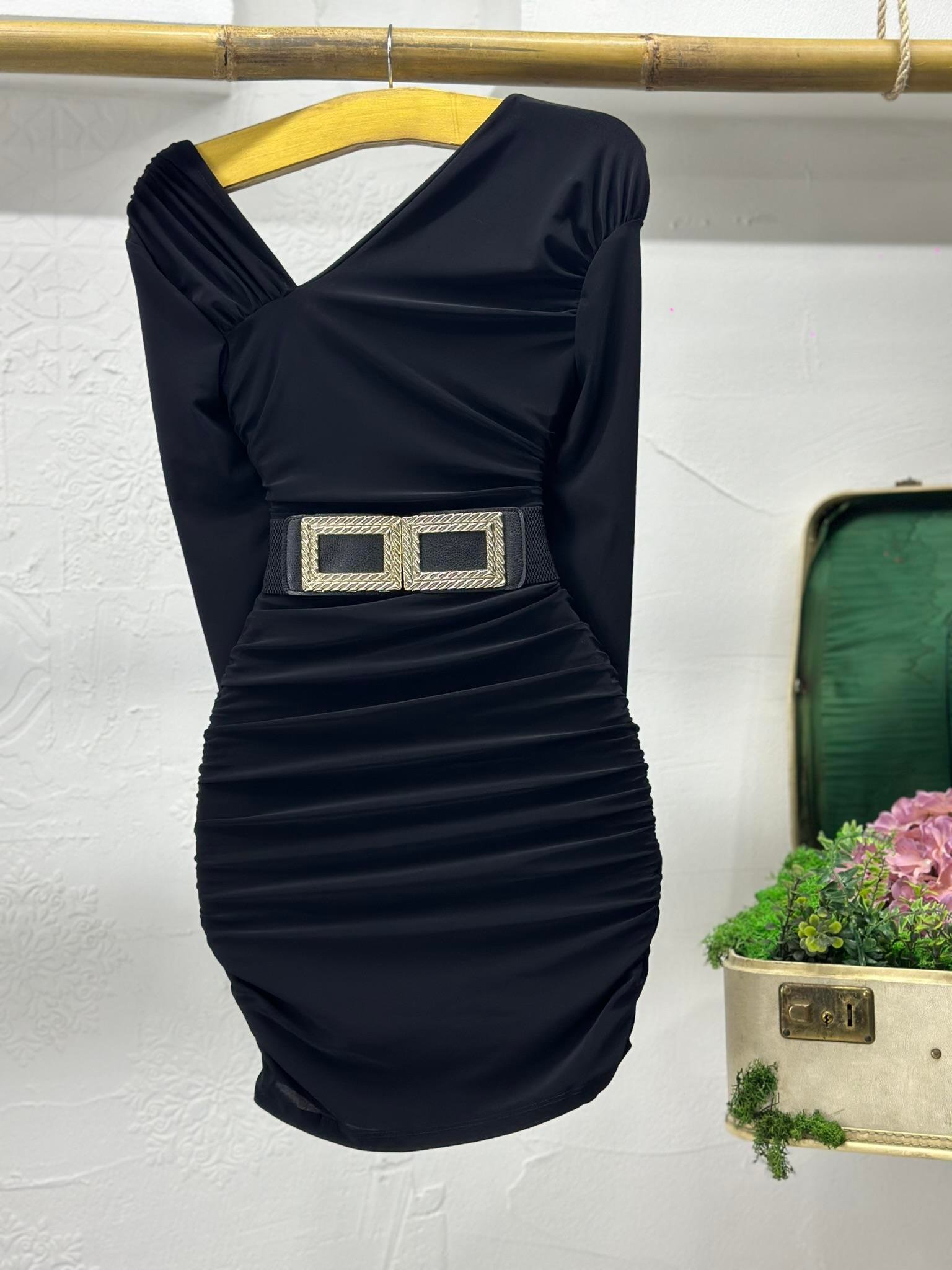 Sandy Kumaş Tek Kol Tasarım Bluz