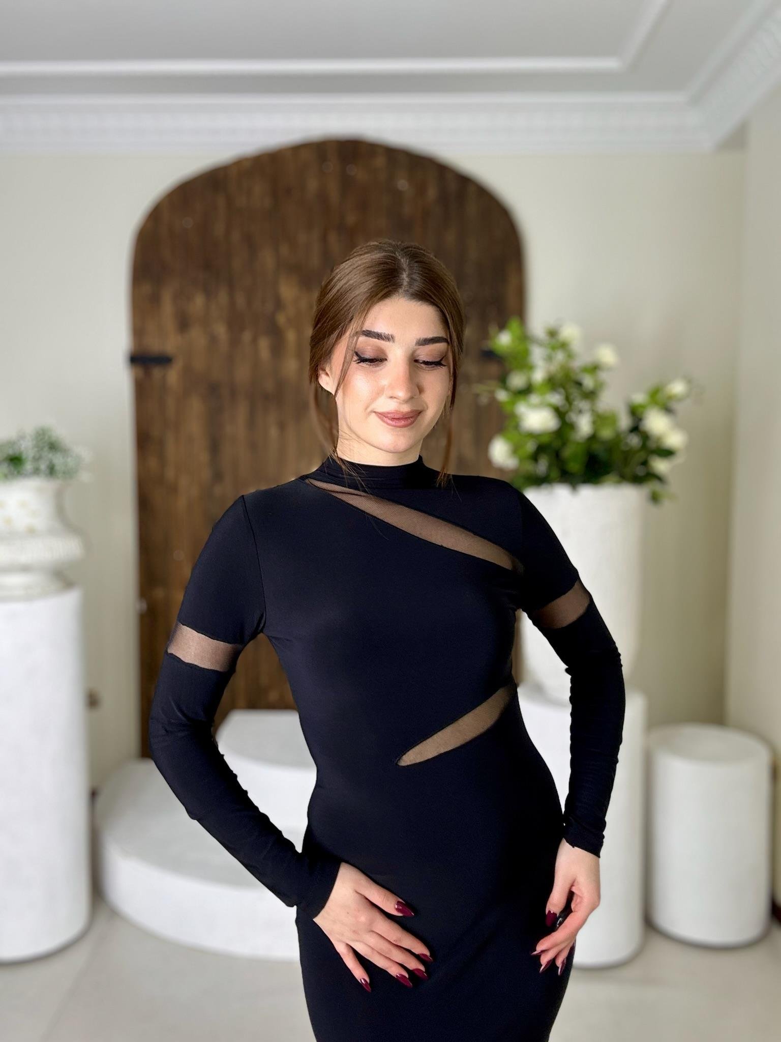 Sandy Kumaş Transparan Tül Detaylı Tasarım Kalem Elbise