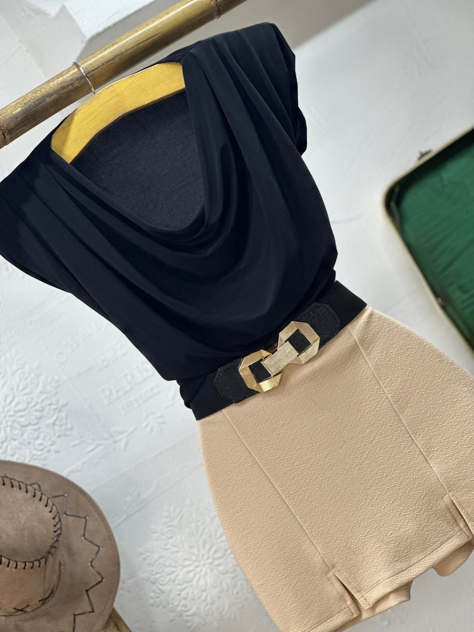 Sandy Kumaş Vatkalı Degaje Yaka Bluz 