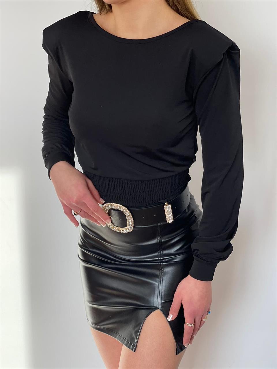 Sandy Kumaş Vatkalı Sırt İnci ve Zincir Detay Beli Gipeli Bluz