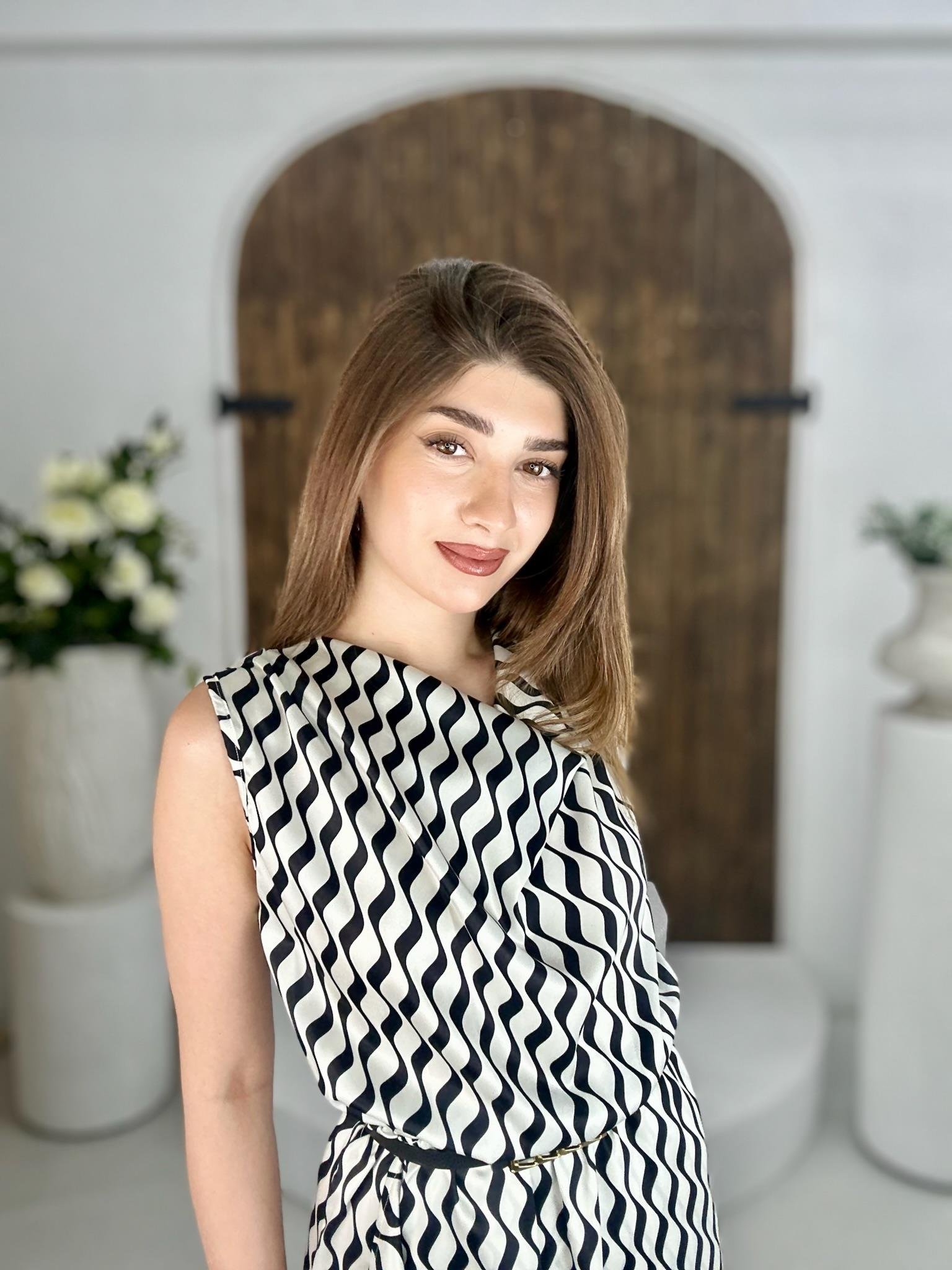 Saten Kumaş Desenli Volan Detay Midi Boy Elbise 