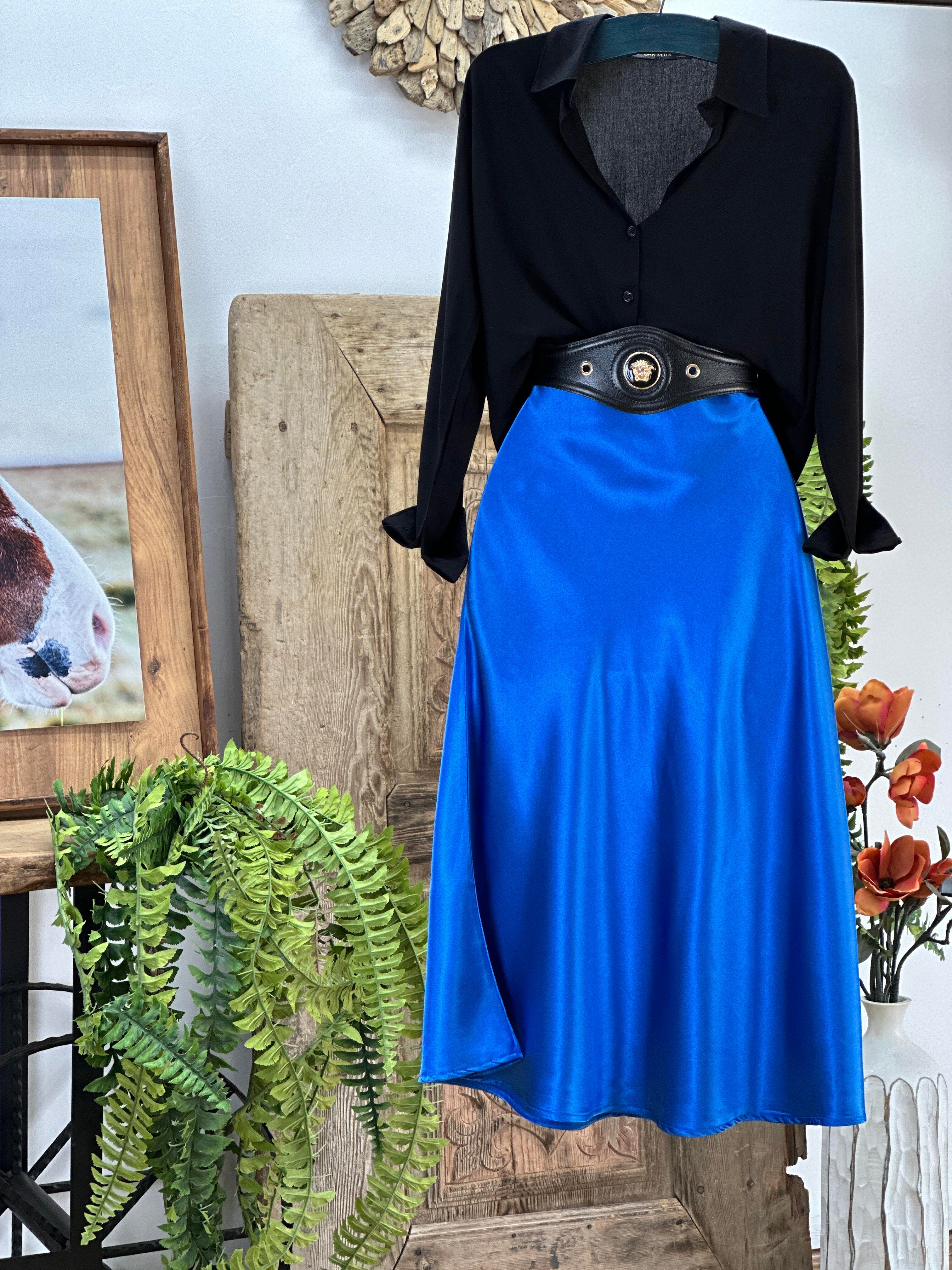 Saten Kumaş Düz Renk Midi Boy Etek