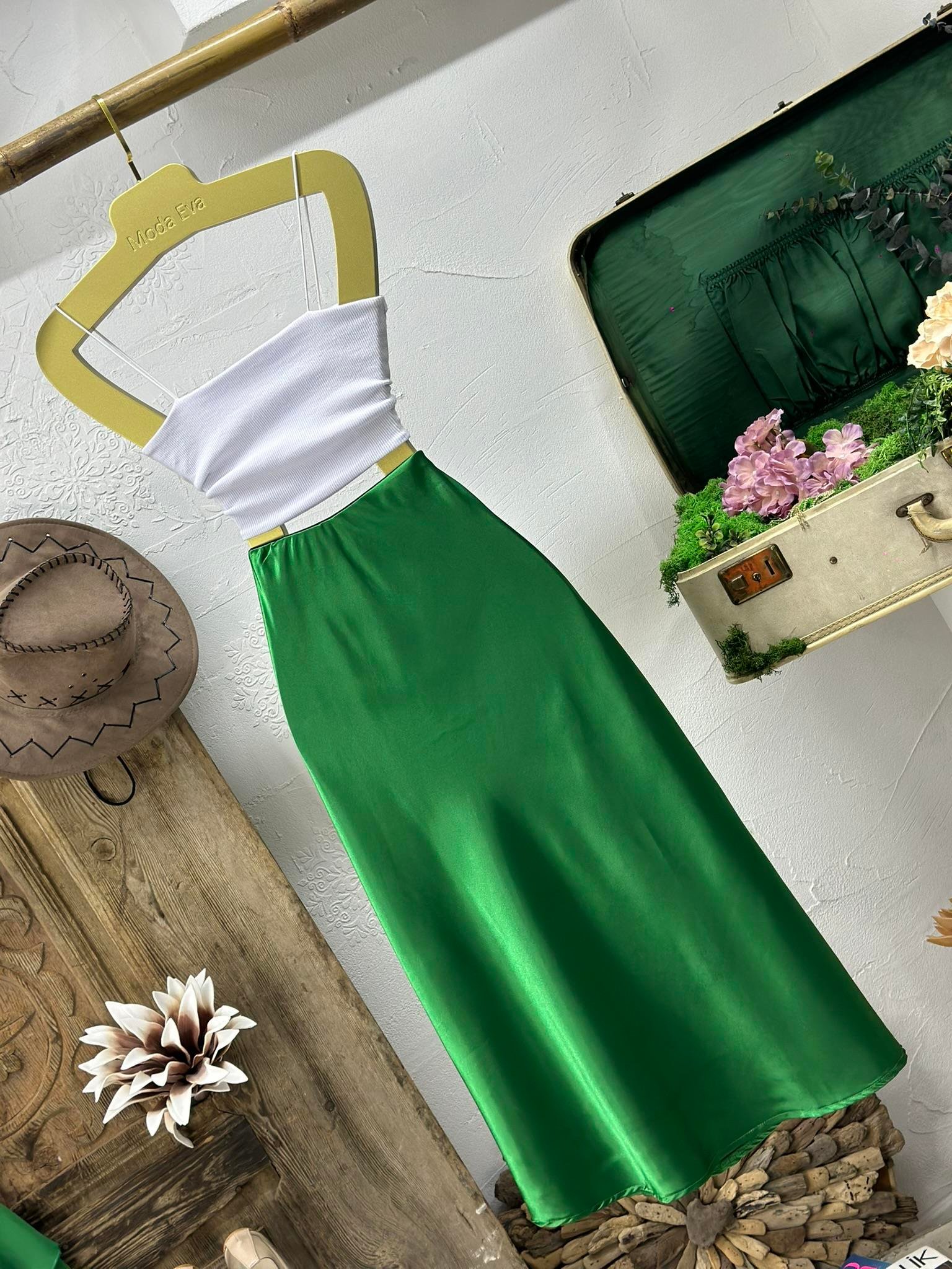 Saten Kumaş Düz Renk Midi Boy Etek