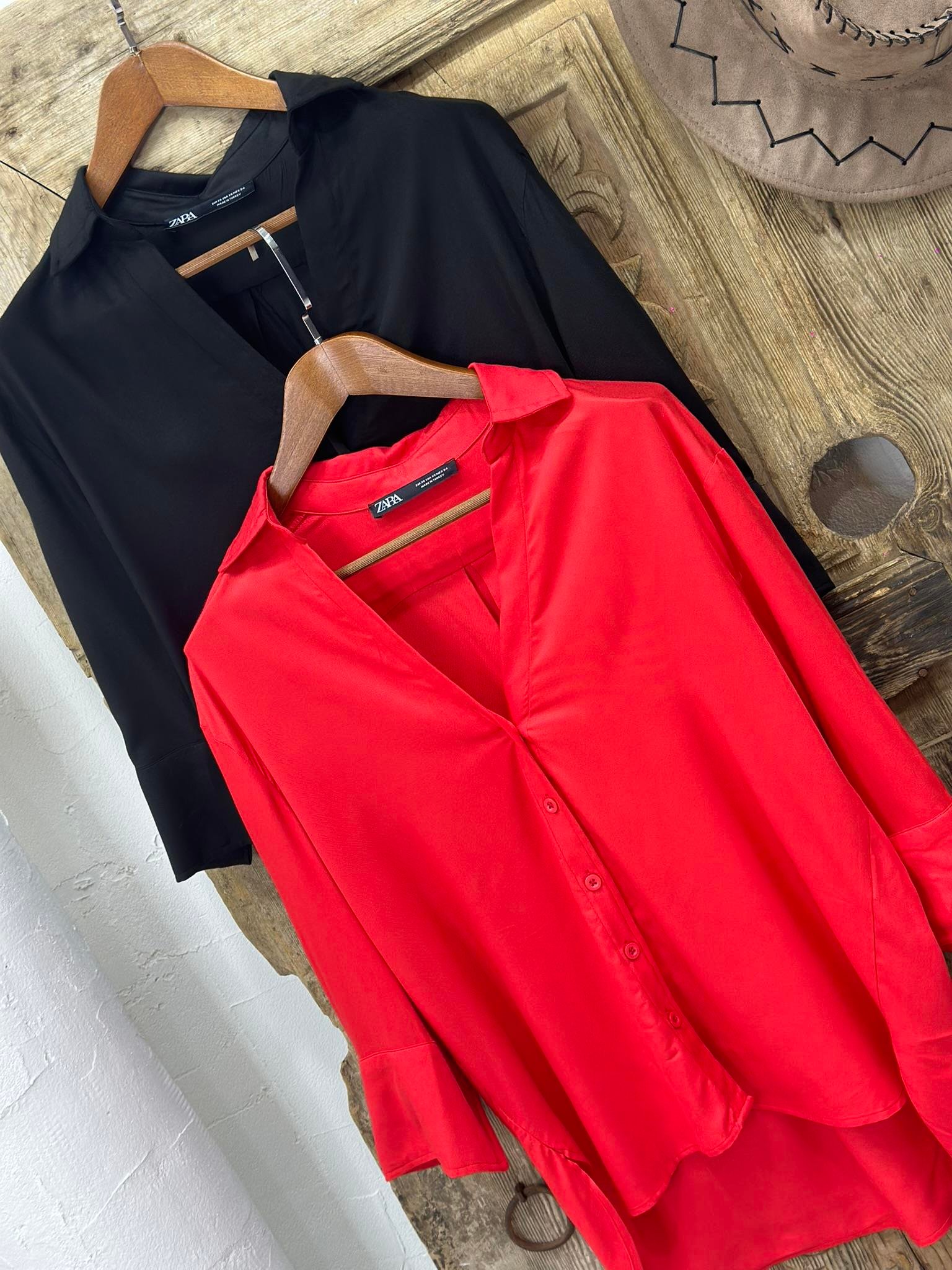 Saten Kumaş Fakir Kol Gömlek 