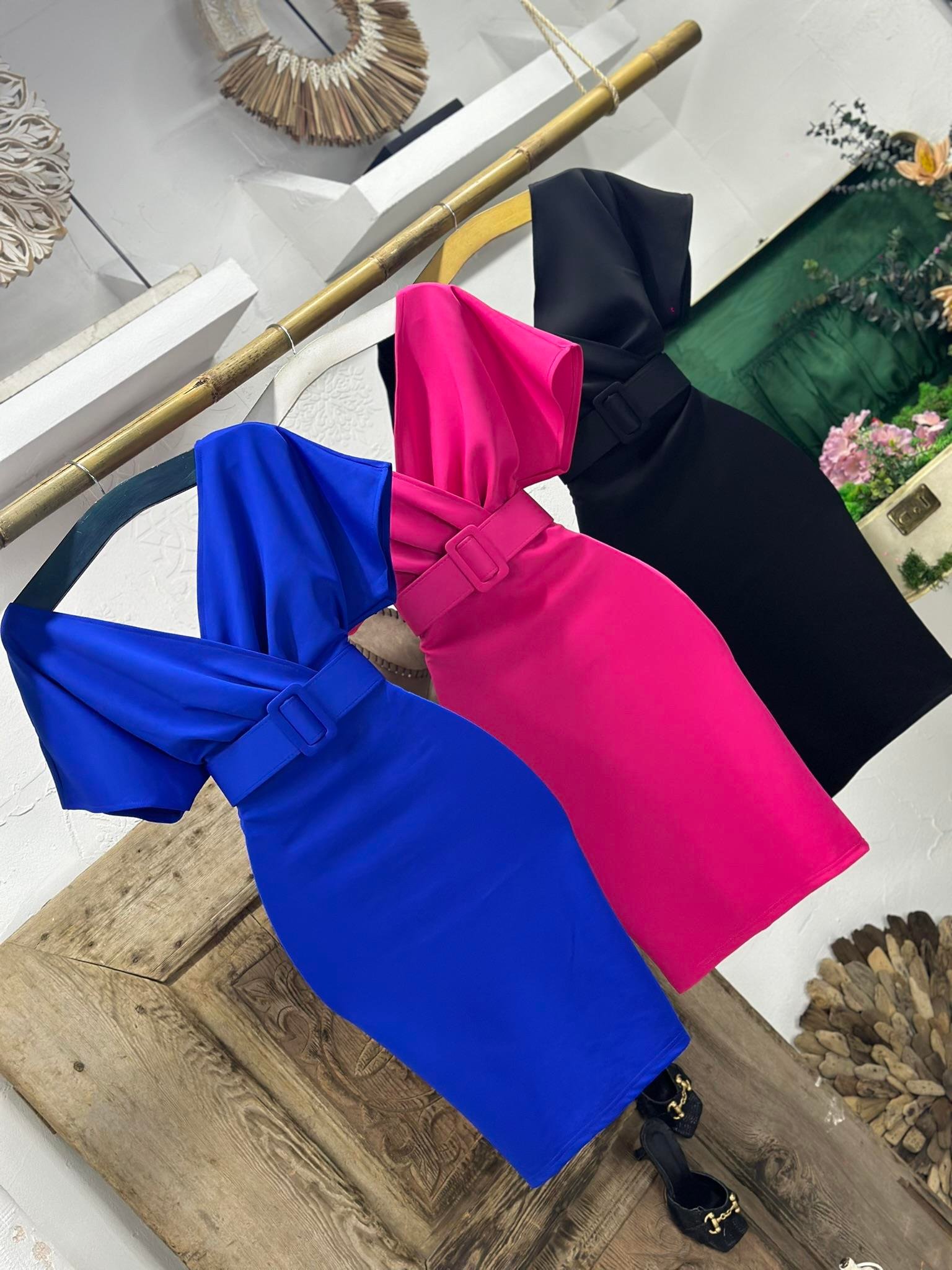 Scuba Kumaş Kaplama Kemerli Kruvaze Yaka Kalem Elbise