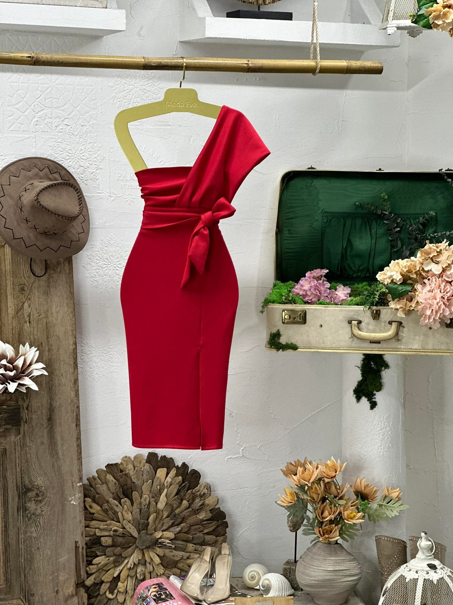 Scuba Kumaş Kuşaklı Tek Omuz Askılı Kalem Elbise