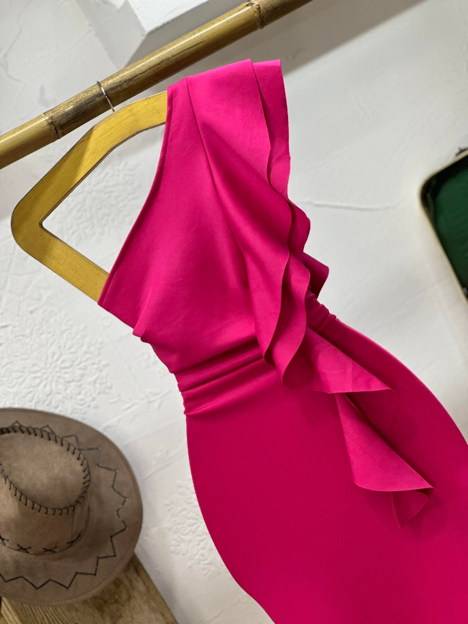 Scuba Kumaş Tek Omuz Volan Detaylı Kalem Elbise 