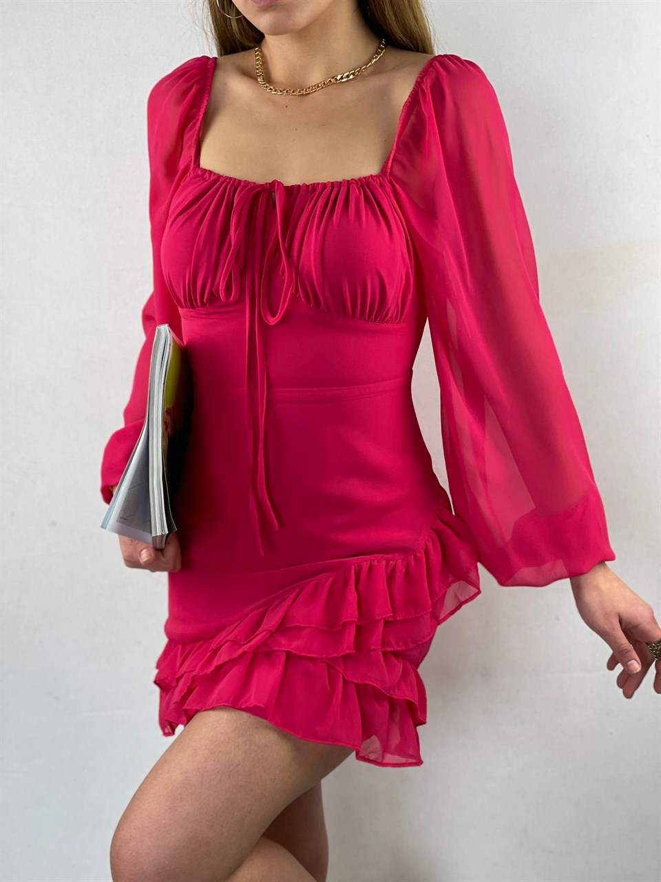 Şifon Kumaş Göğüs Büzgülü Eteği Fırfırlı Mini Elbise