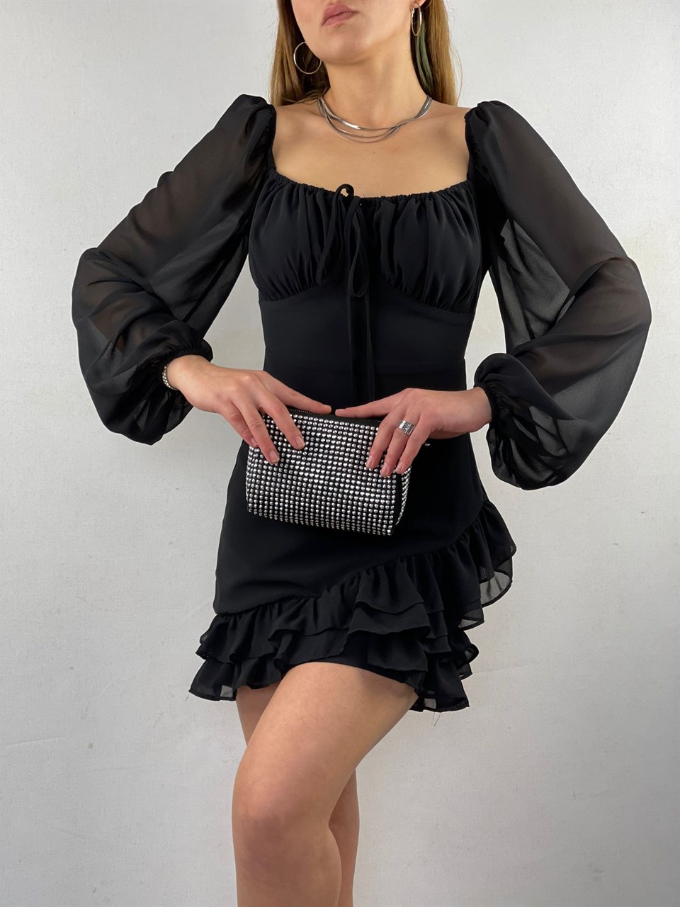 Şifon Kumaş Göğüs Büzgülü Eteği Fırfırlı Mini Elbise