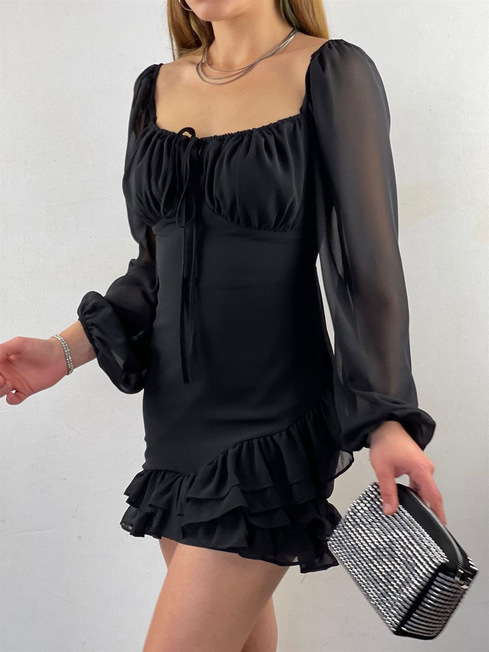 Şifon Kumaş Göğüs Büzgülü Eteği Fırfırlı Mini Elbise