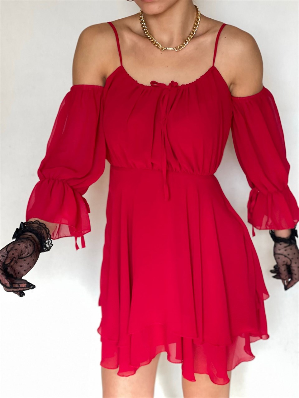 Şifon Kumaş Omuz Dekolteli Kat Etekli Kloş Elbise