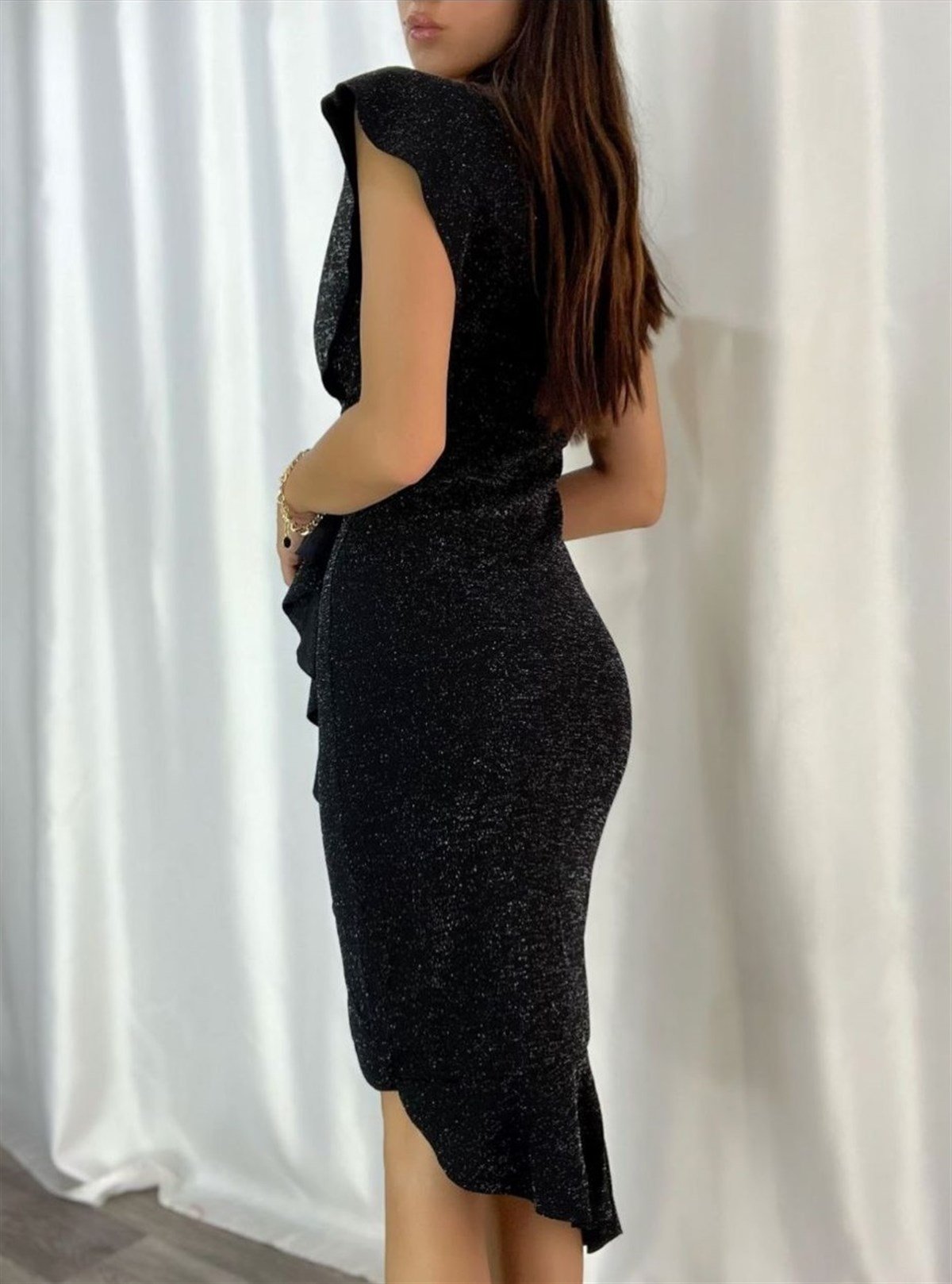 Simli Likralı Crep Kumaş Volan Detay Tasarım Elbise