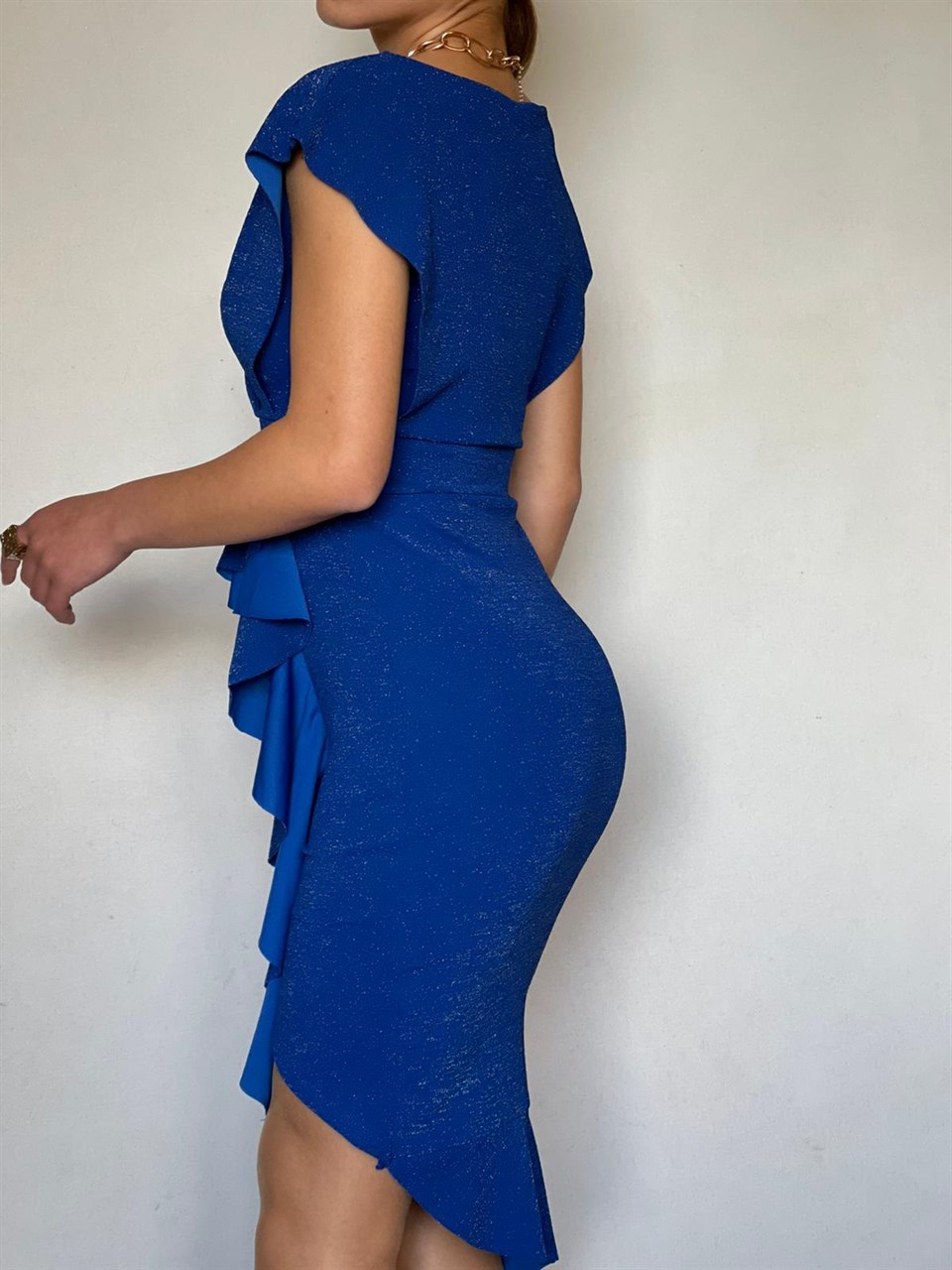 Simli Likralı Crep Kumaş Volan Detay Tasarım Elbise