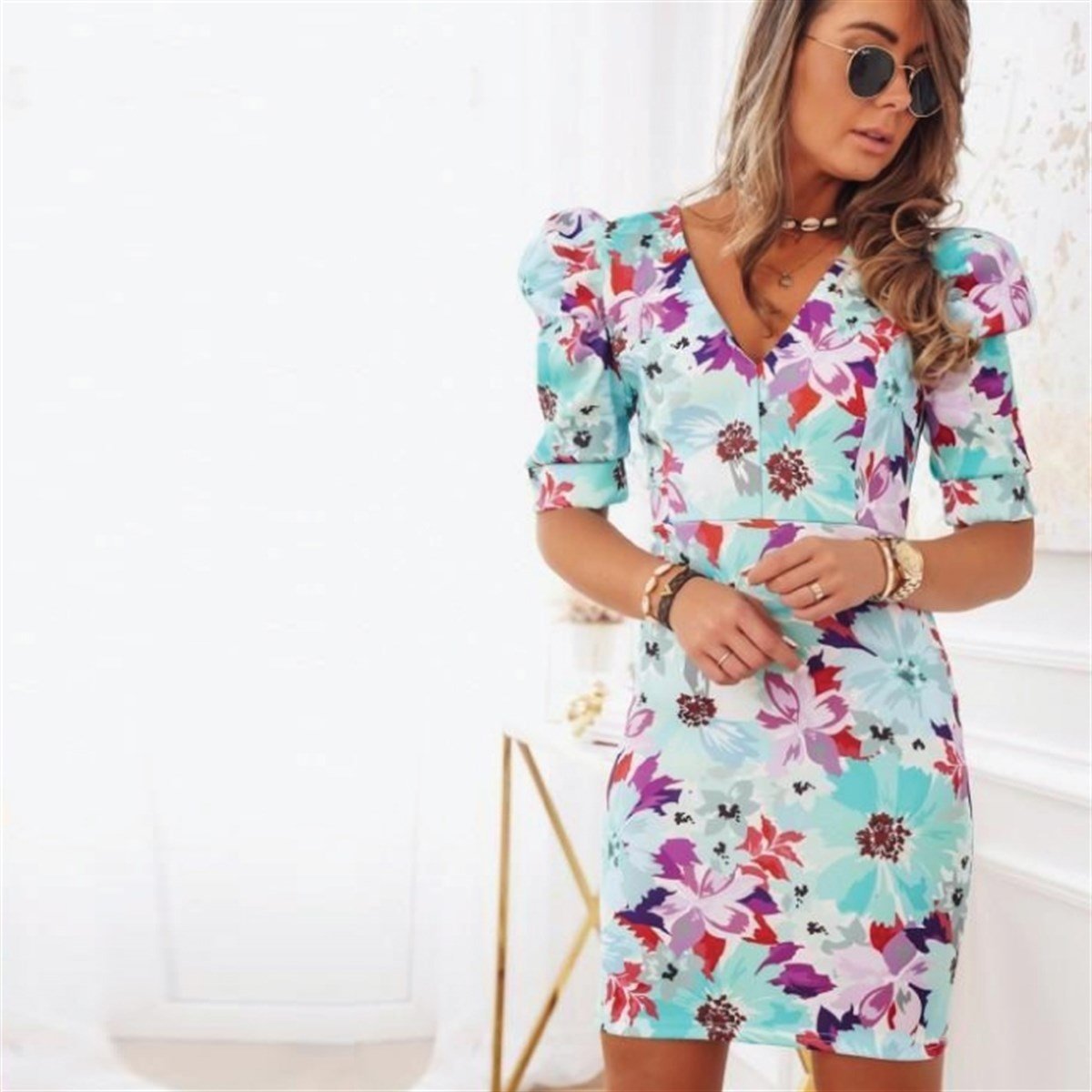 sırt dekolteli crep dokuma kumaş çiçek desen elbise