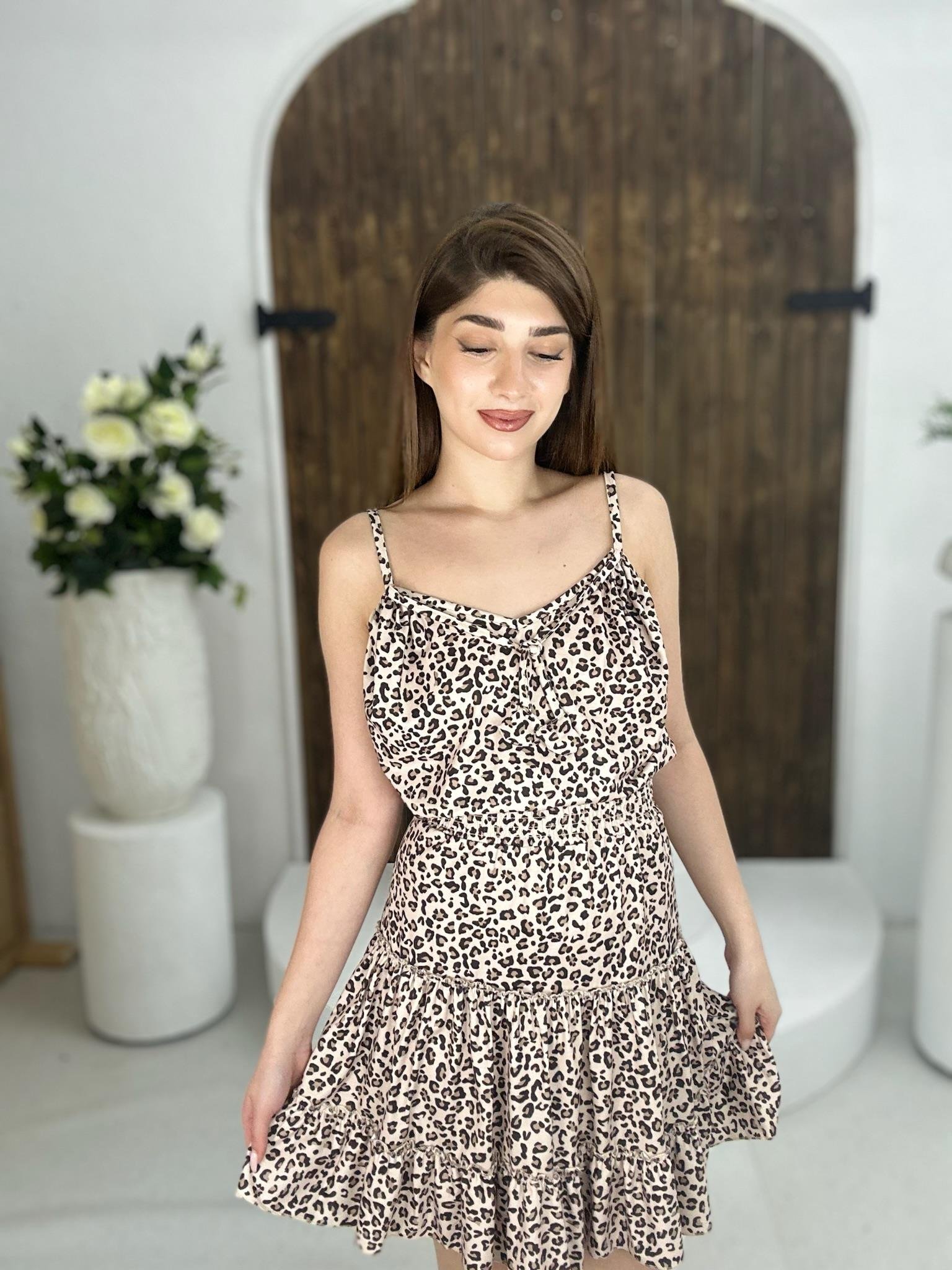 Süprem Kumaş Leopar Desenli Kloş Elbise