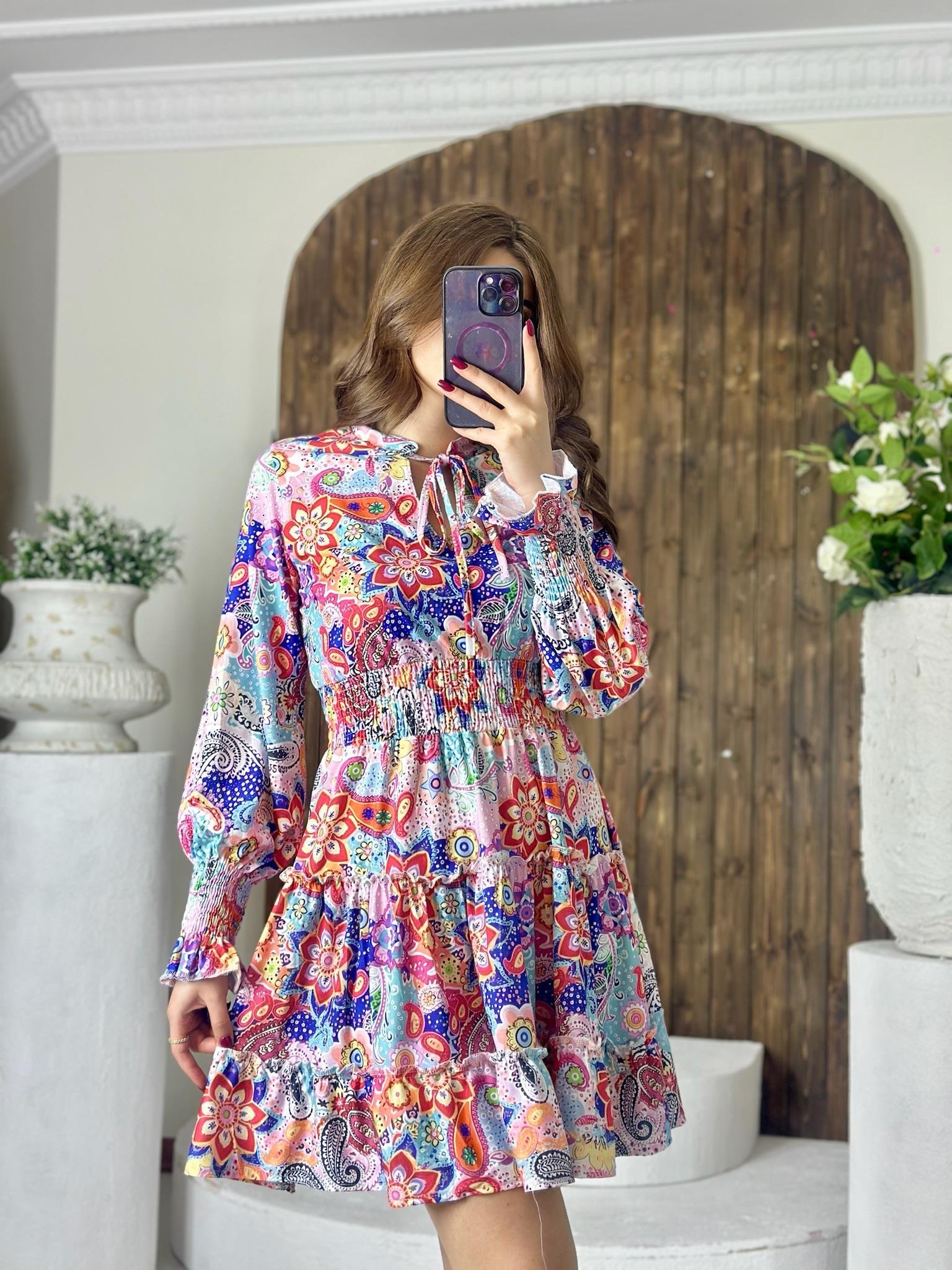 Süprem Kumaş Yaka Bağcıklı Şal Desen Elbise 